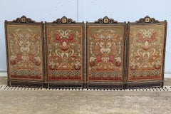 Pare-étincelles pliable victorien en bois laqué noir et doré, 19ème siècle