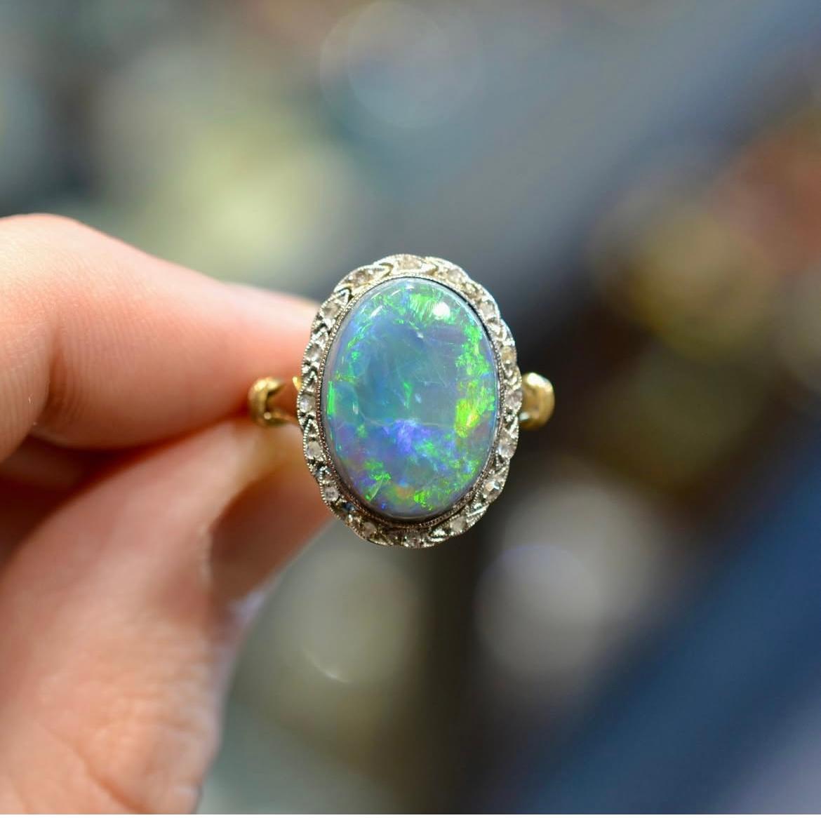 A Black Opal And Diamond Cluster Ring In Excellent Condition In Firenze, IT