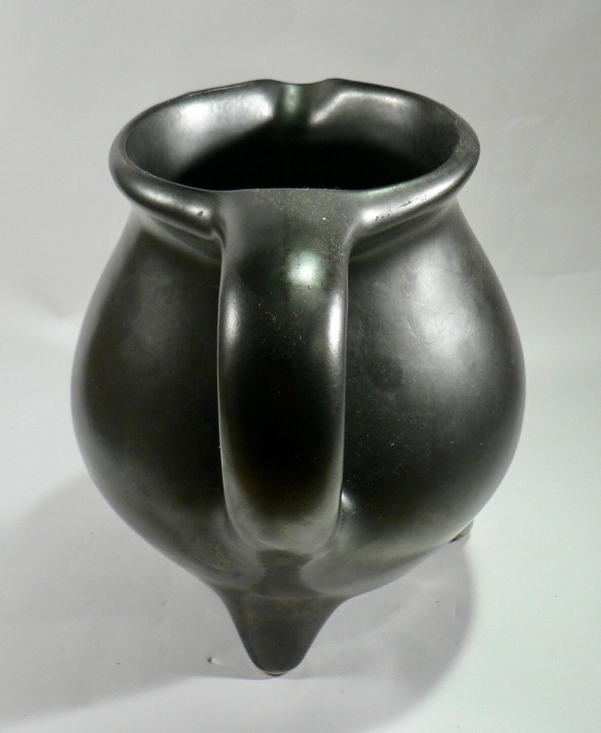Mid-20th Century A black pitcher with a tripod base from Périgord pottery France 1950 For Sale