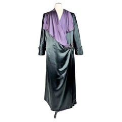 Un cappotto da cerimonia in raso nero firmato Ville de Lyon - Francia Circa 1900