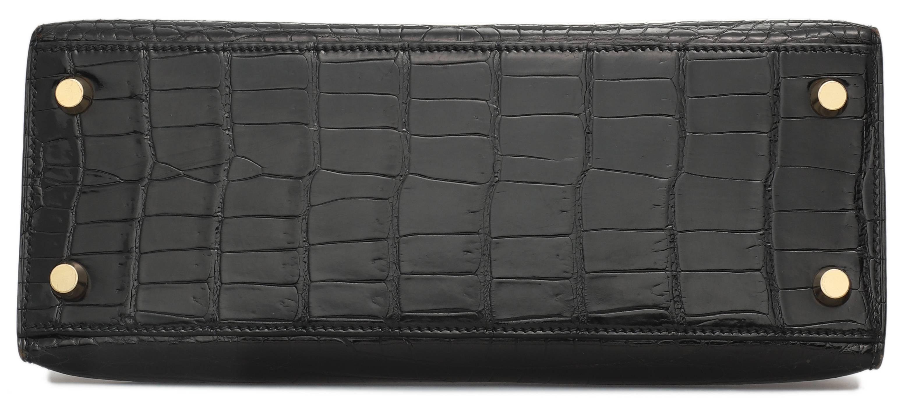 Women's Black shiny porosus crocodile leather Hermes Kelly Sellier 25 Bag