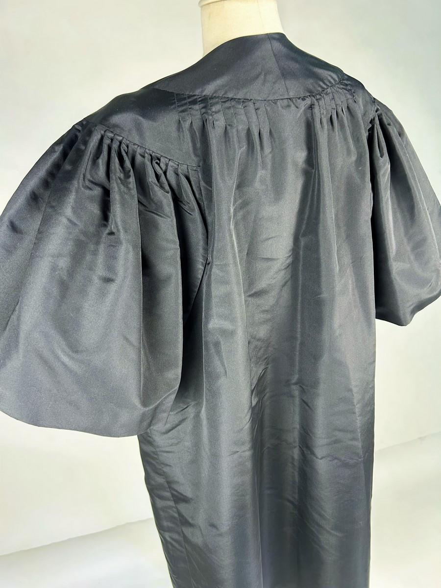 Schwarzer Abendmantel aus Seidenfaille von Pedro Rodriguez aus Spanien, ca. 1955-1960 im Angebot 7
