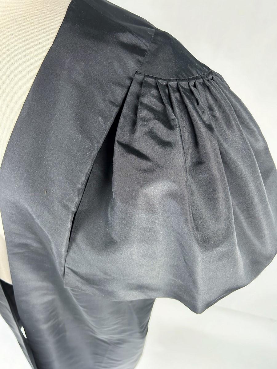 Schwarzer Abendmantel aus Seidenfaille von Pedro Rodriguez aus Spanien, ca. 1955-1960 im Angebot 3
