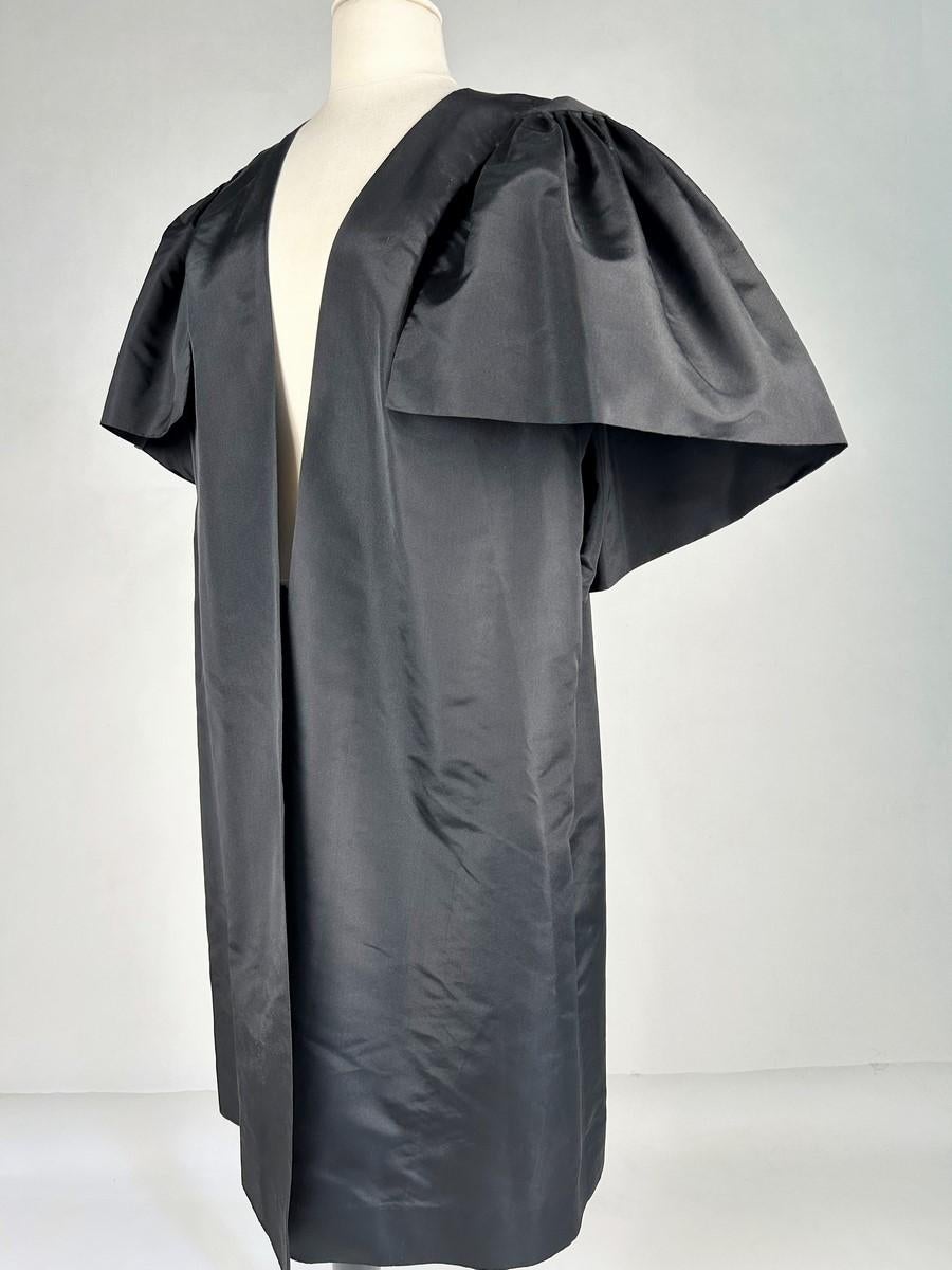 Schwarzer Abendmantel aus Seidenfaille von Pedro Rodriguez aus Spanien, ca. 1955-1960 im Angebot 4