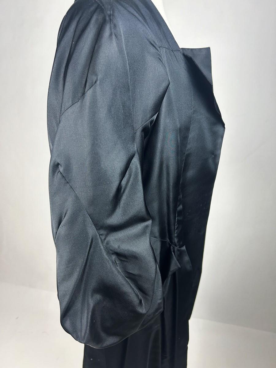 Veste de soirée en taffetas noir d'Agnès His - Haute Couture - Paris Circa 1932 en vente 6