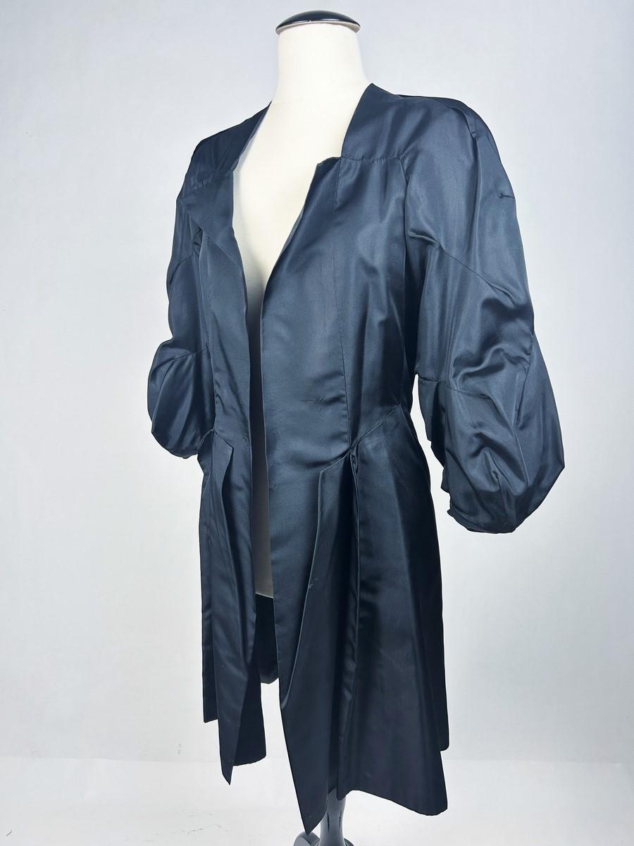 Veste de soirée en taffetas noir d'Agnès His - Haute Couture - Paris Circa 1932 en vente 2
