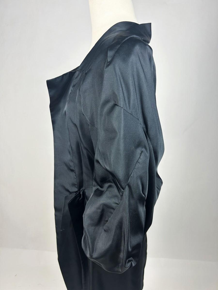 Veste de soirée en taffetas noir d'Agnès His - Haute Couture - Paris Circa 1932 en vente 3