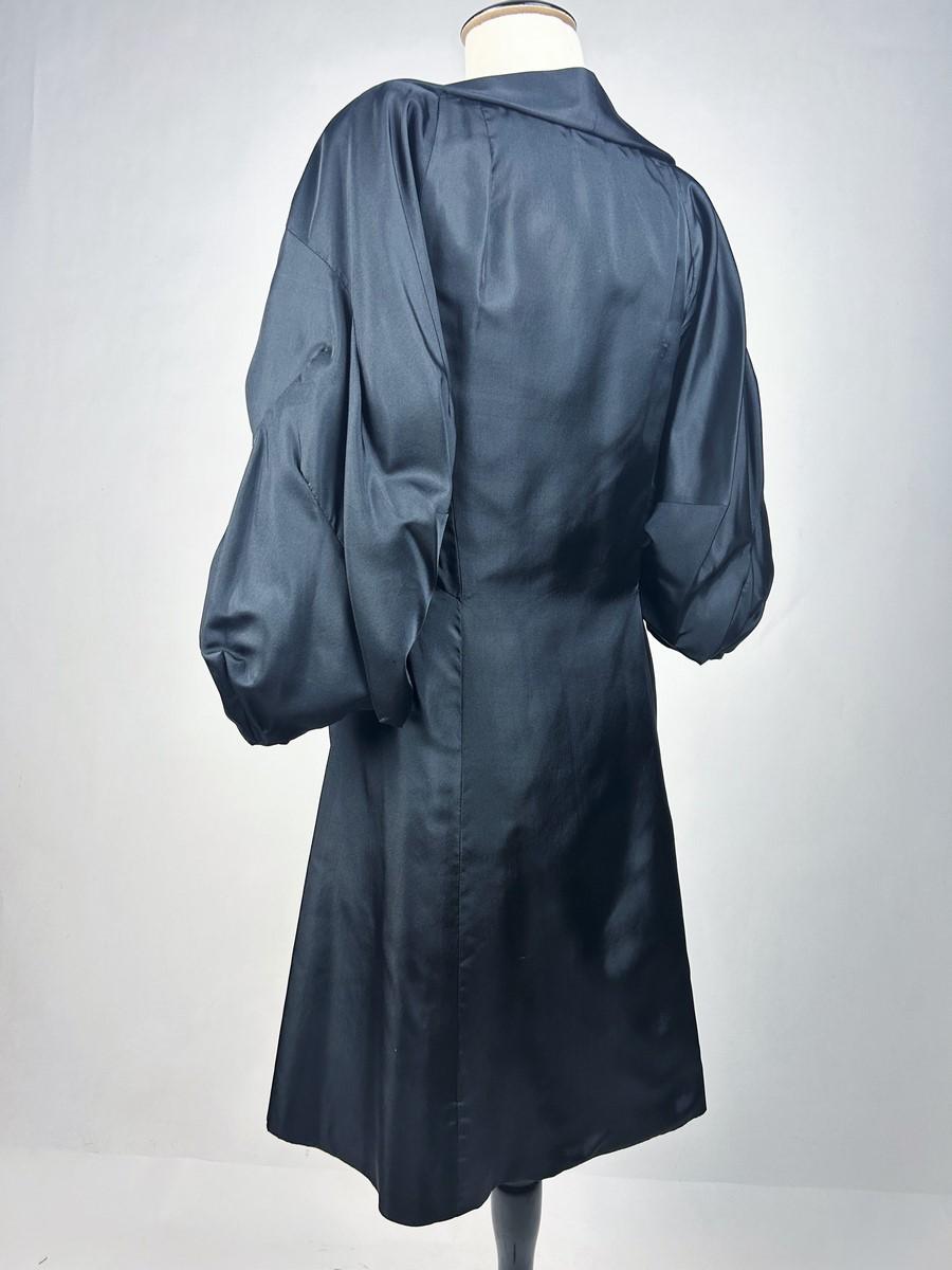 Veste de soirée en taffetas noir d'Agnès His - Haute Couture - Paris Circa 1932 en vente 4