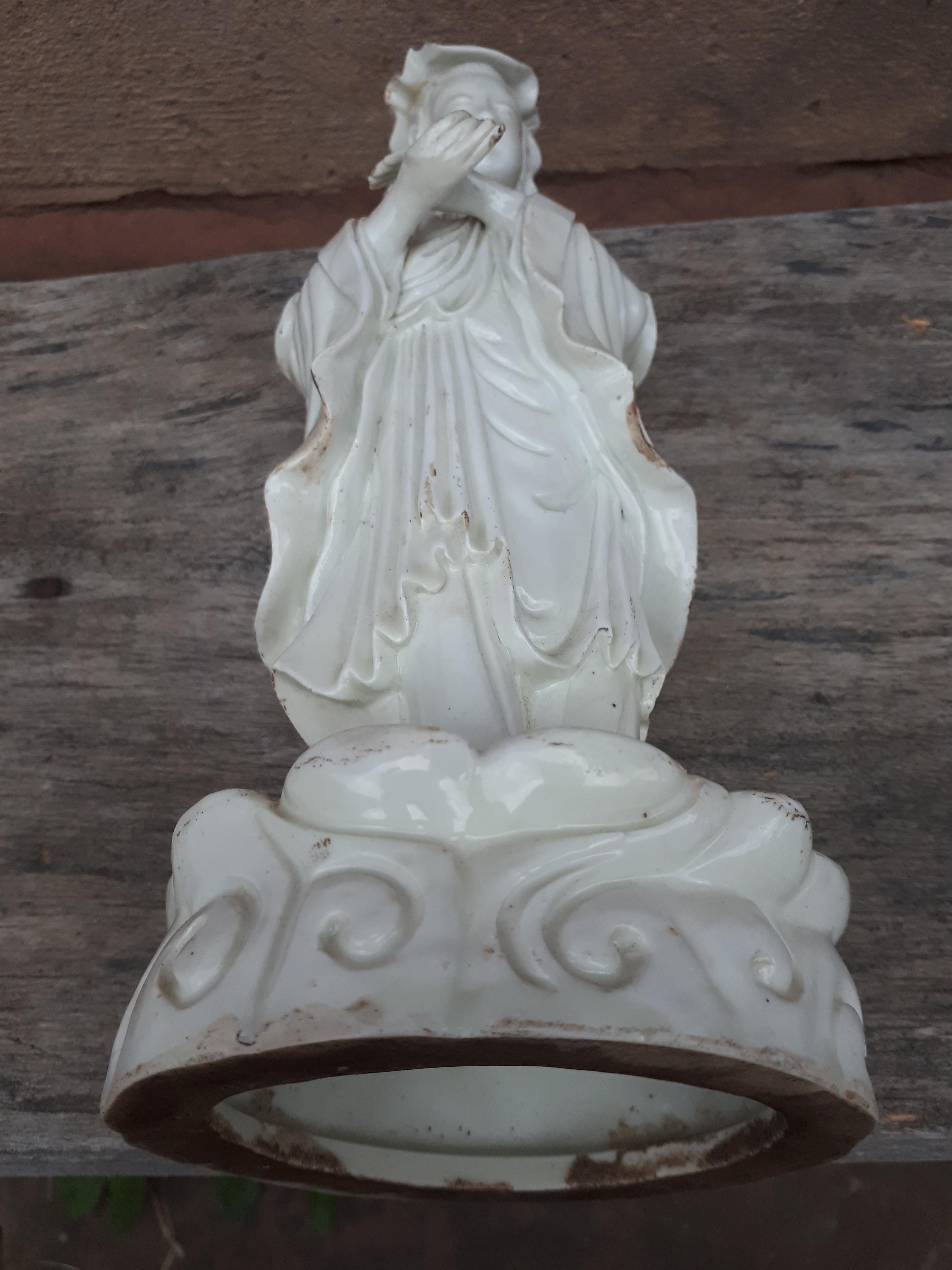 A Blanc De Chine Guanyin, 19th Century For Sale 5