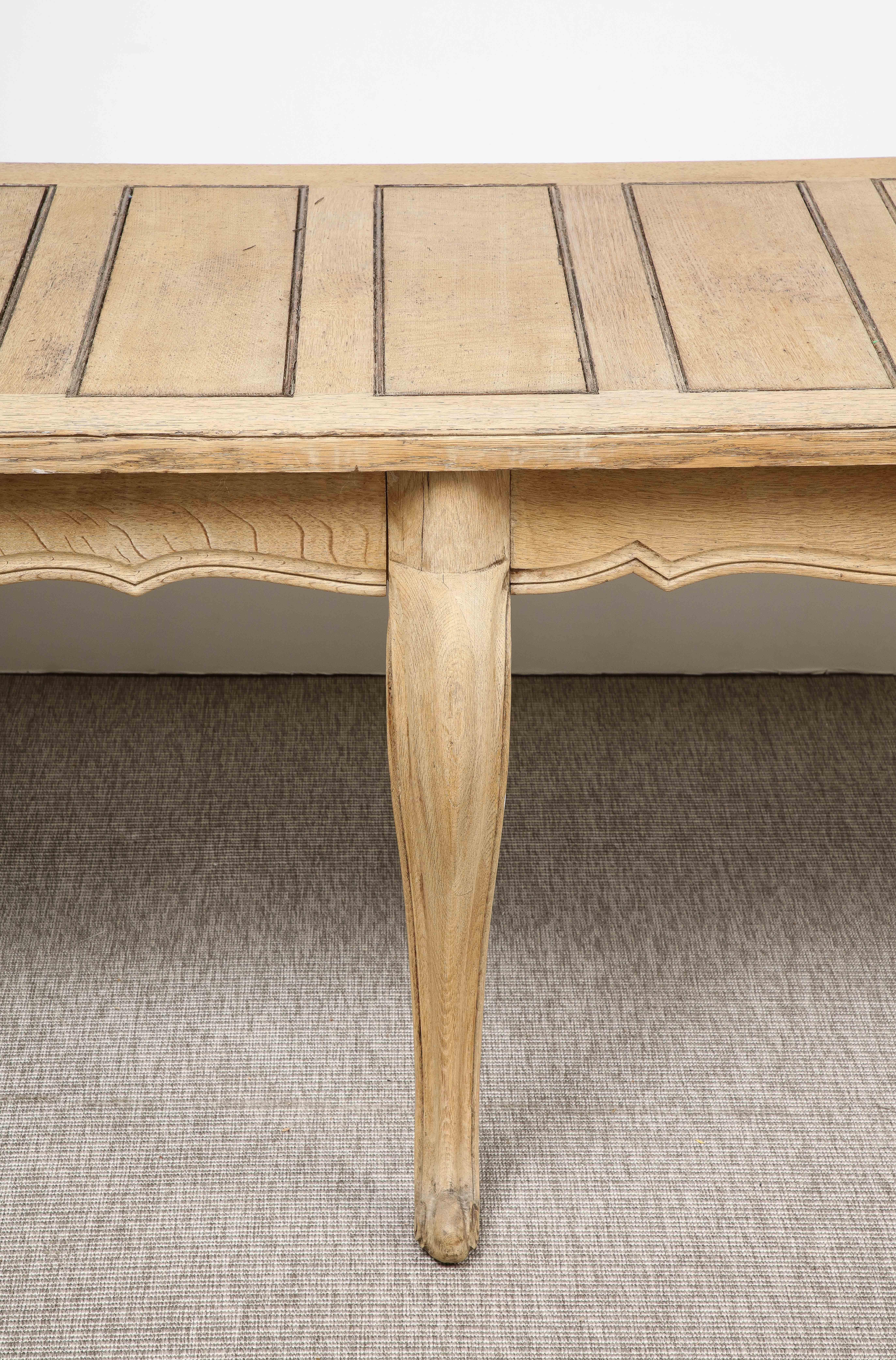 A Bleached Oak Louis XV Style Dining Table For Sale 4
