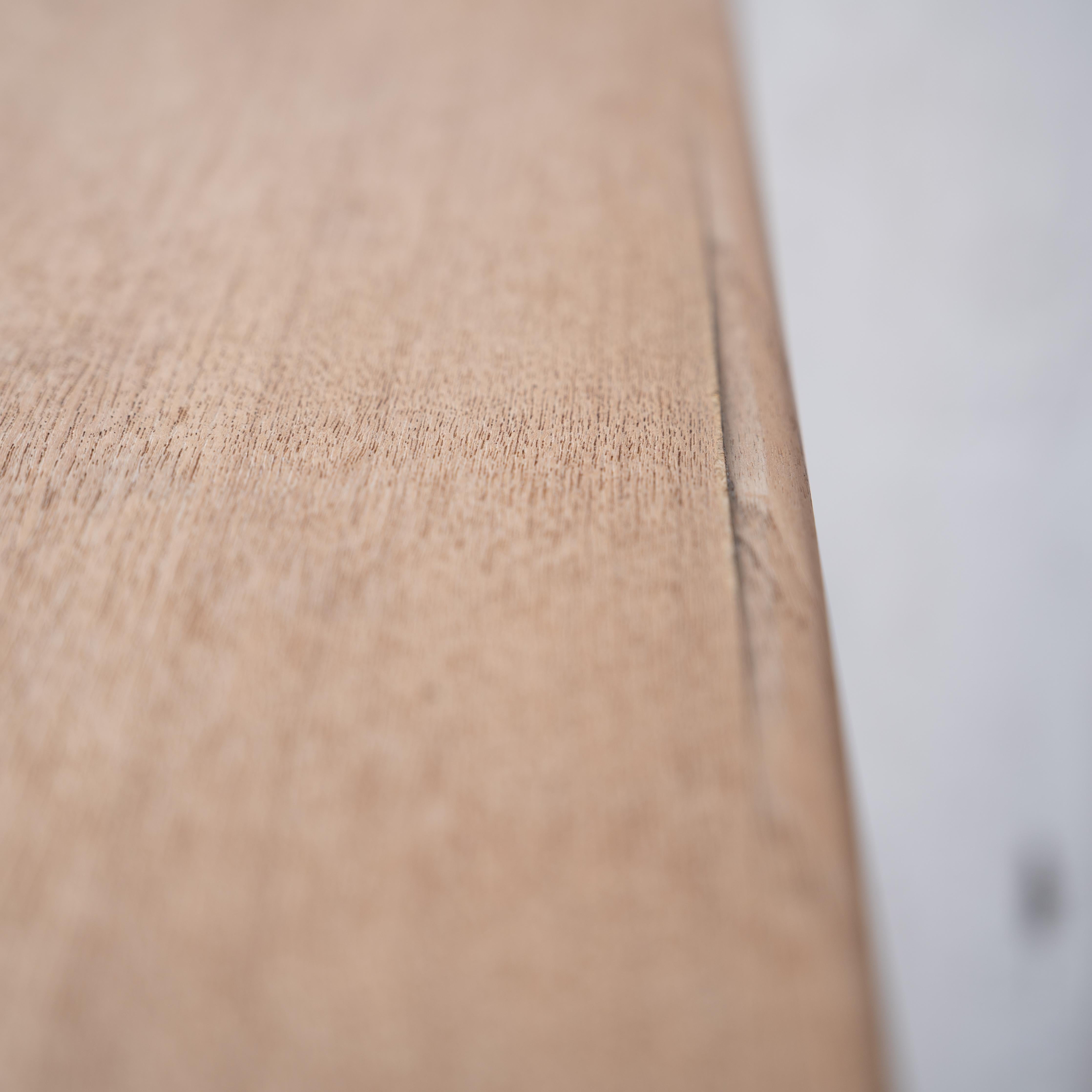 Legno Scrivania per bambini di Poul Hundevad sbiancata, anni '60 in vendita