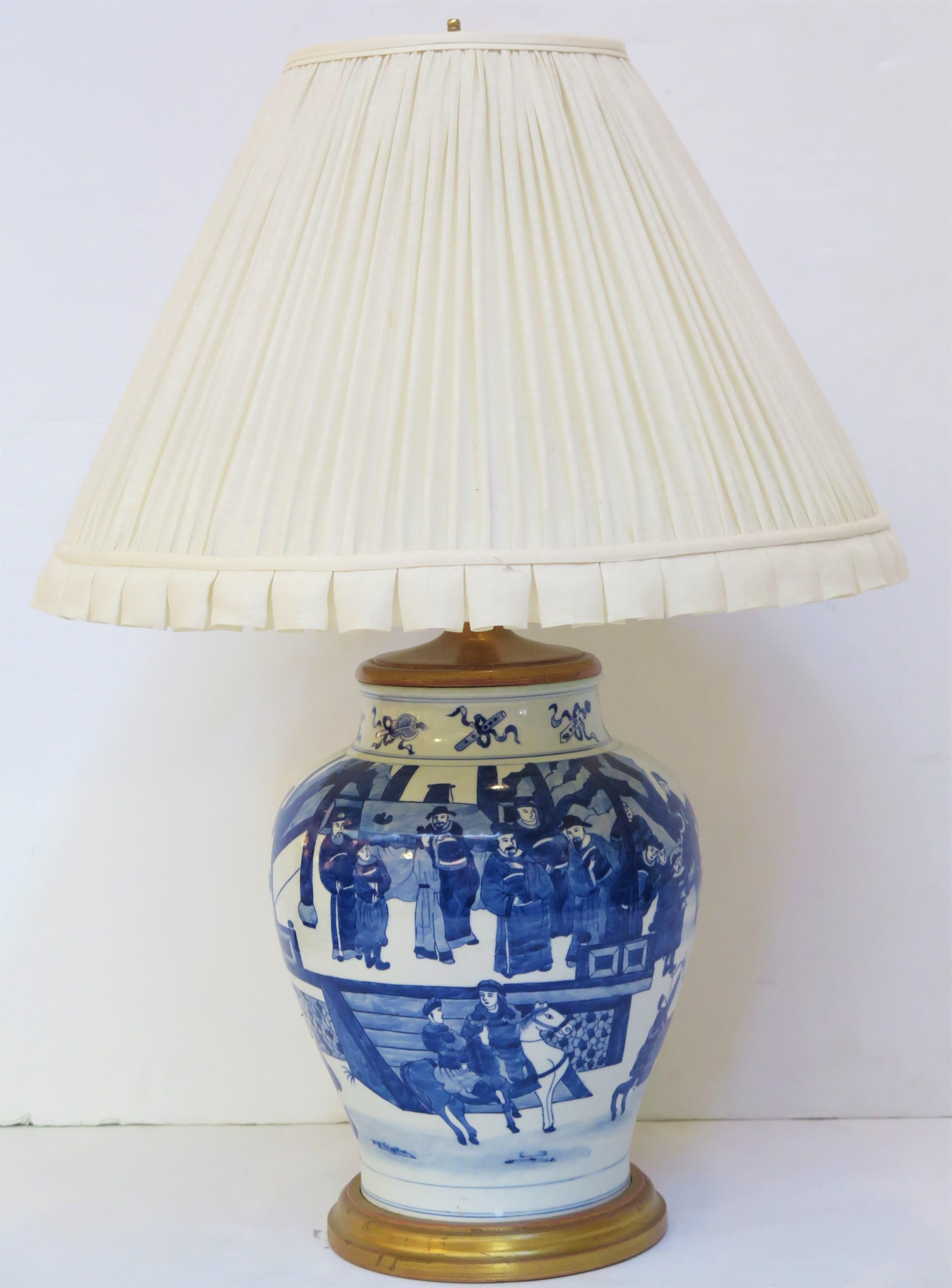 A Blue and White Chinese Porcelain Lamp 5