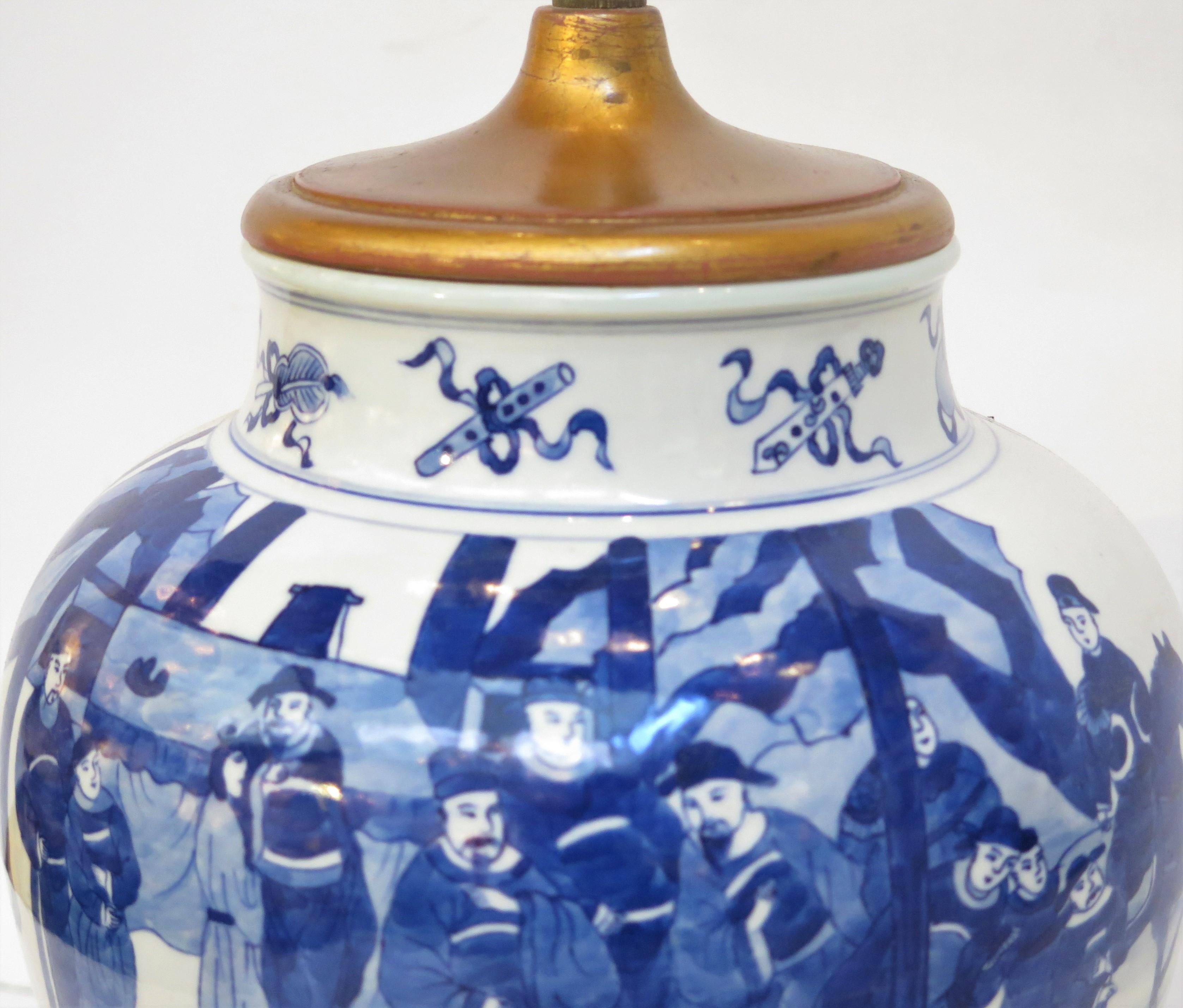 Lampe en porcelaine de Chine bleue et blanche en vente 2