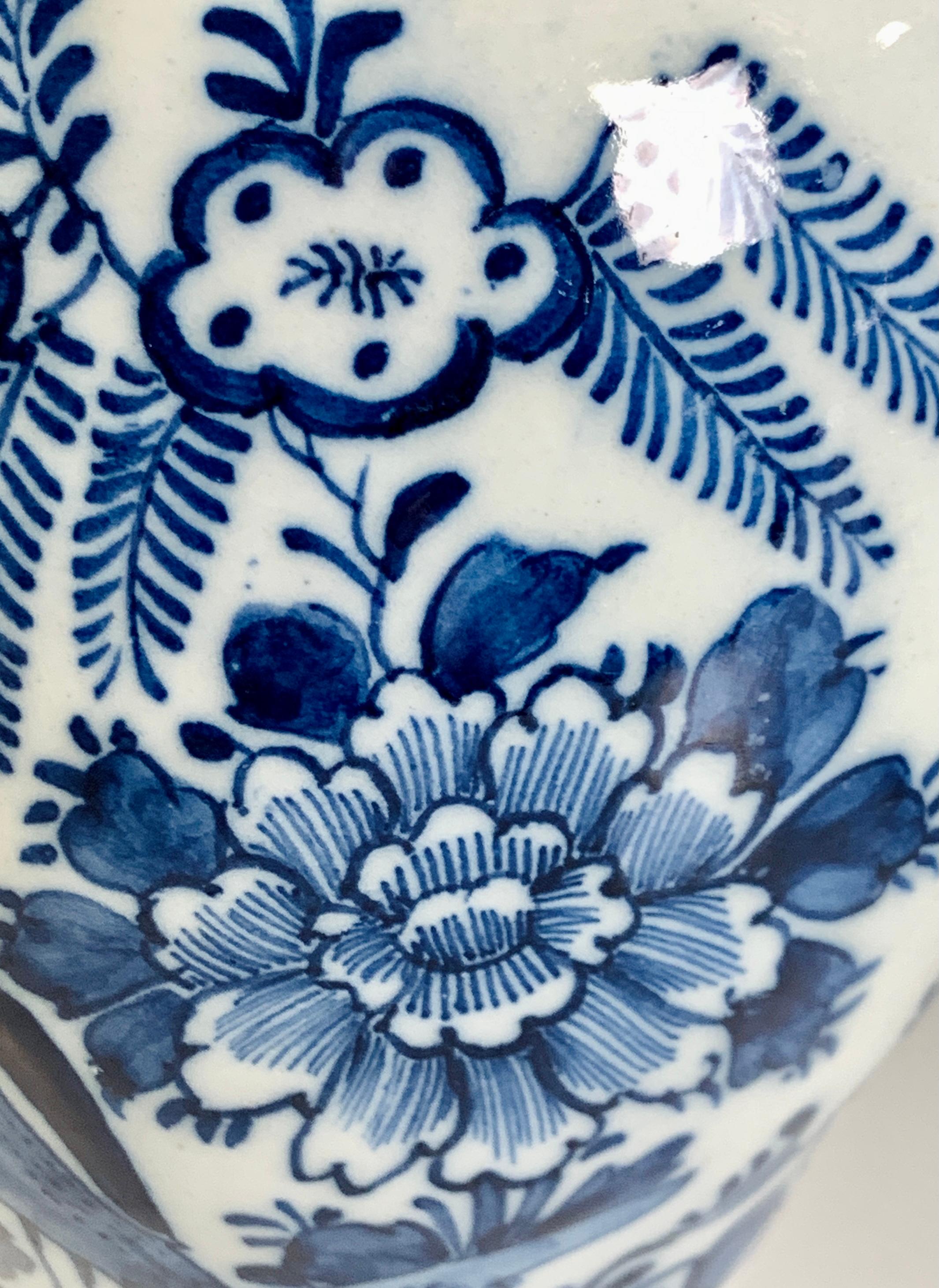 Blue and White Delft Jar Hand-Painted in the 18th Century, Circa 1780 In Excellent Condition In Katonah, NY