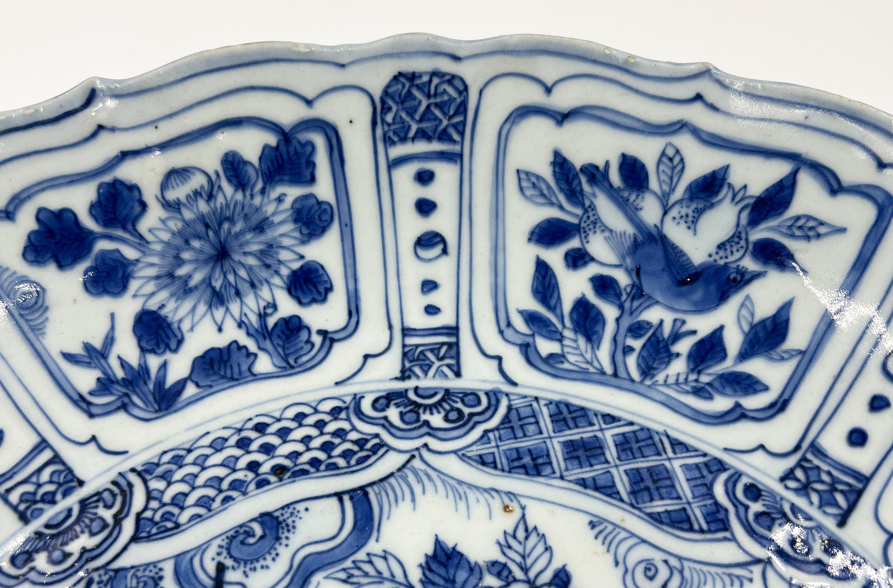 Blue and White Kraak Porcelain Charger Ming Dynasty, Wanli Period In Good Condition In London, GB