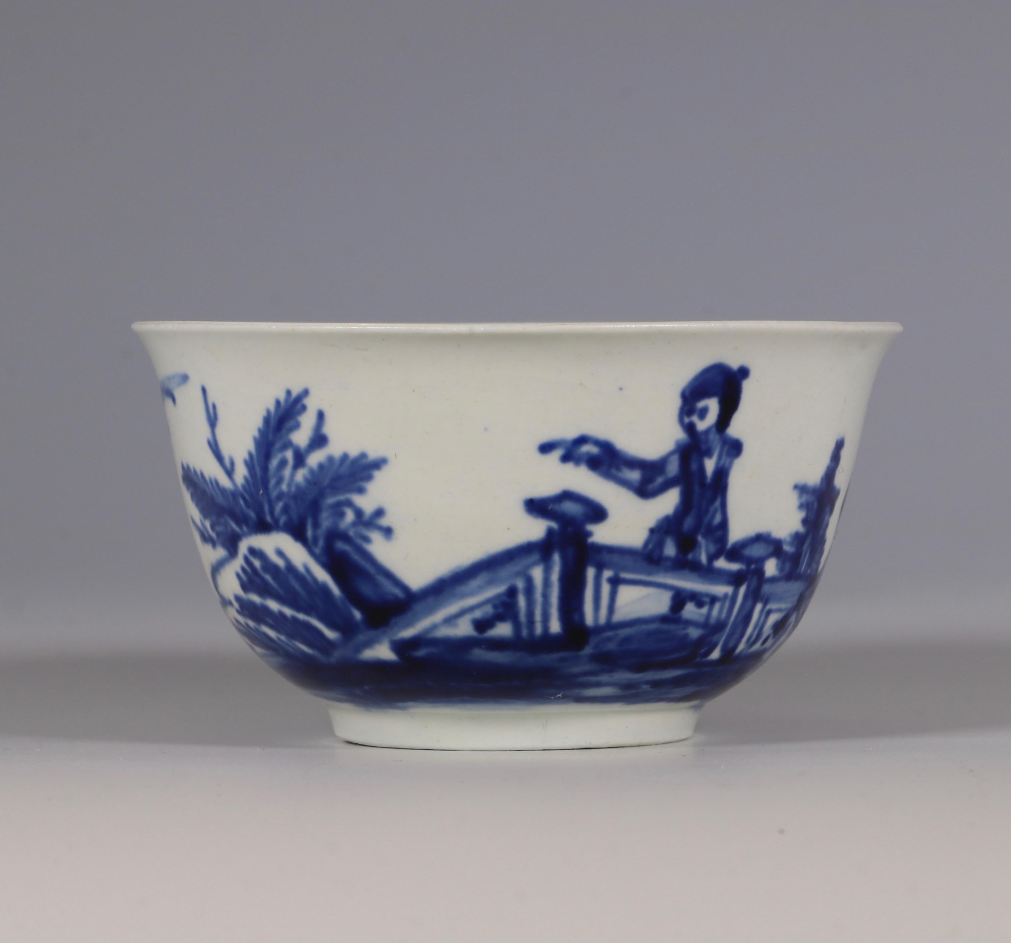 Blue and White Vauxhall Tea Bowl and Saucer, circa 1755-1758 In Good Condition For Sale In Frome, Somerset
