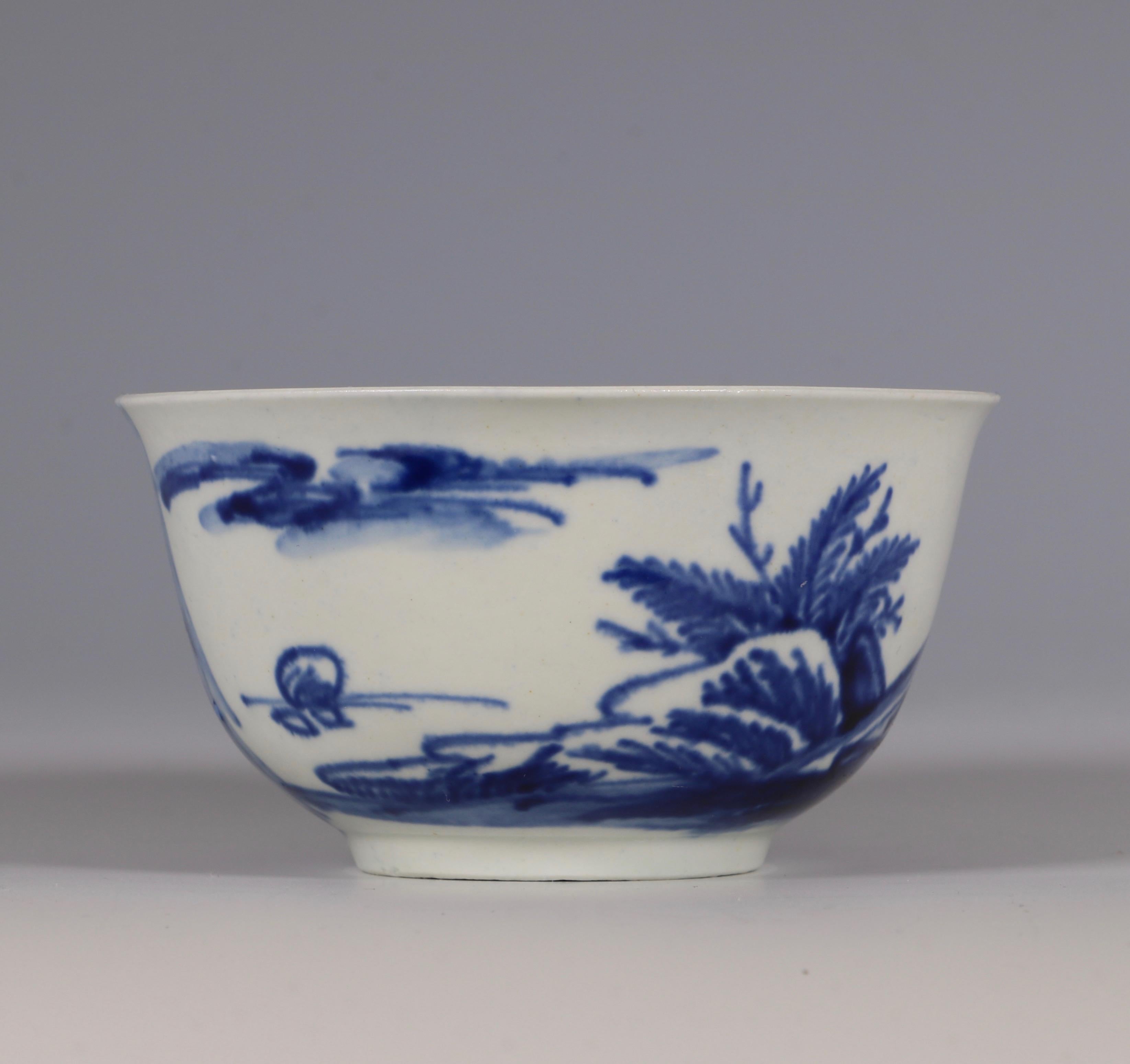 Mid-18th Century Blue and White Vauxhall Tea Bowl and Saucer, circa 1755-1758 For Sale
