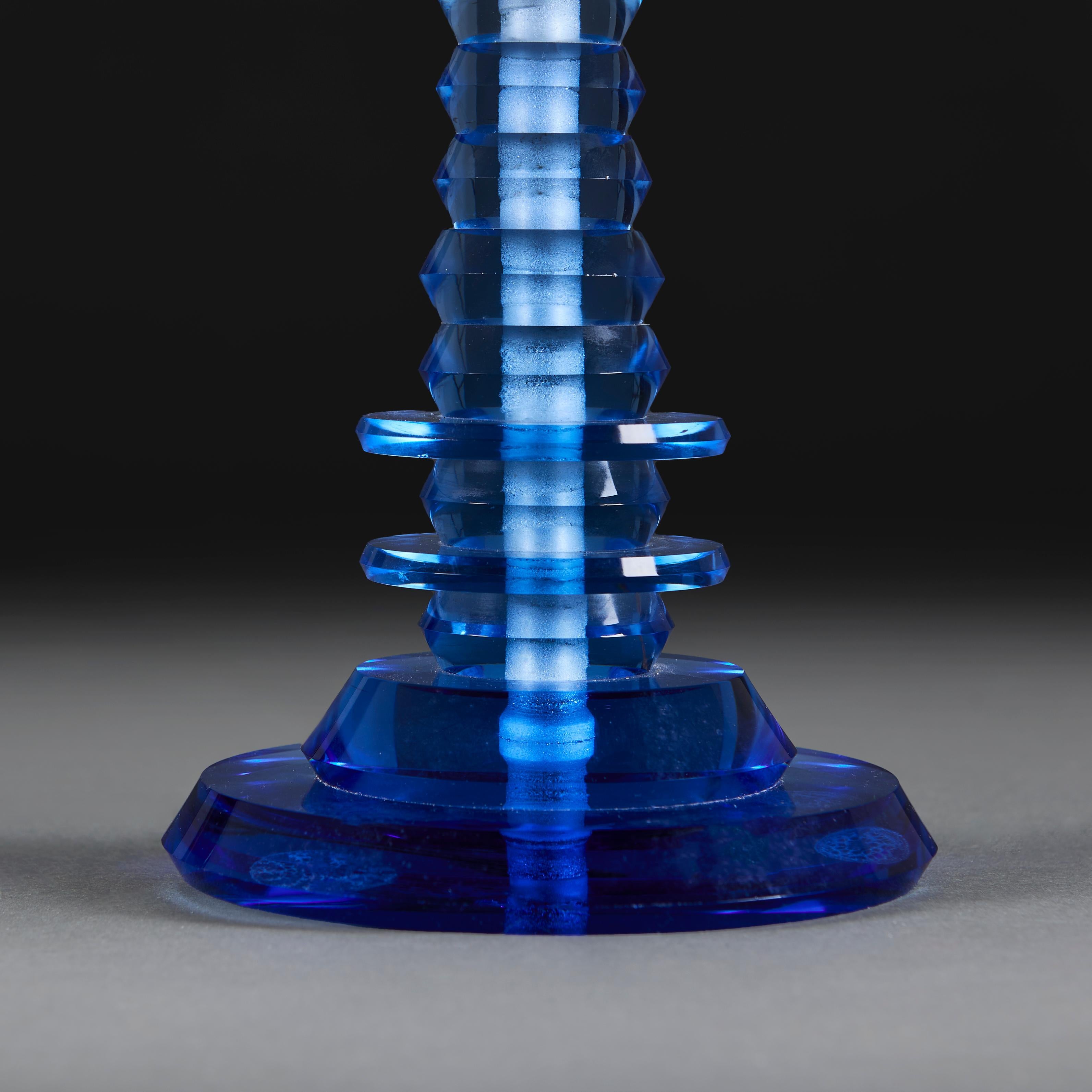 Lámpara de mesa Art Déco de cristal azul Art Decó en venta