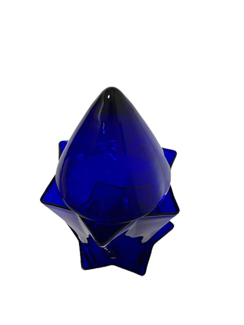 Olandese Vaso per tulipani in vetro blu di Willem Noyons, 1997 in vendita