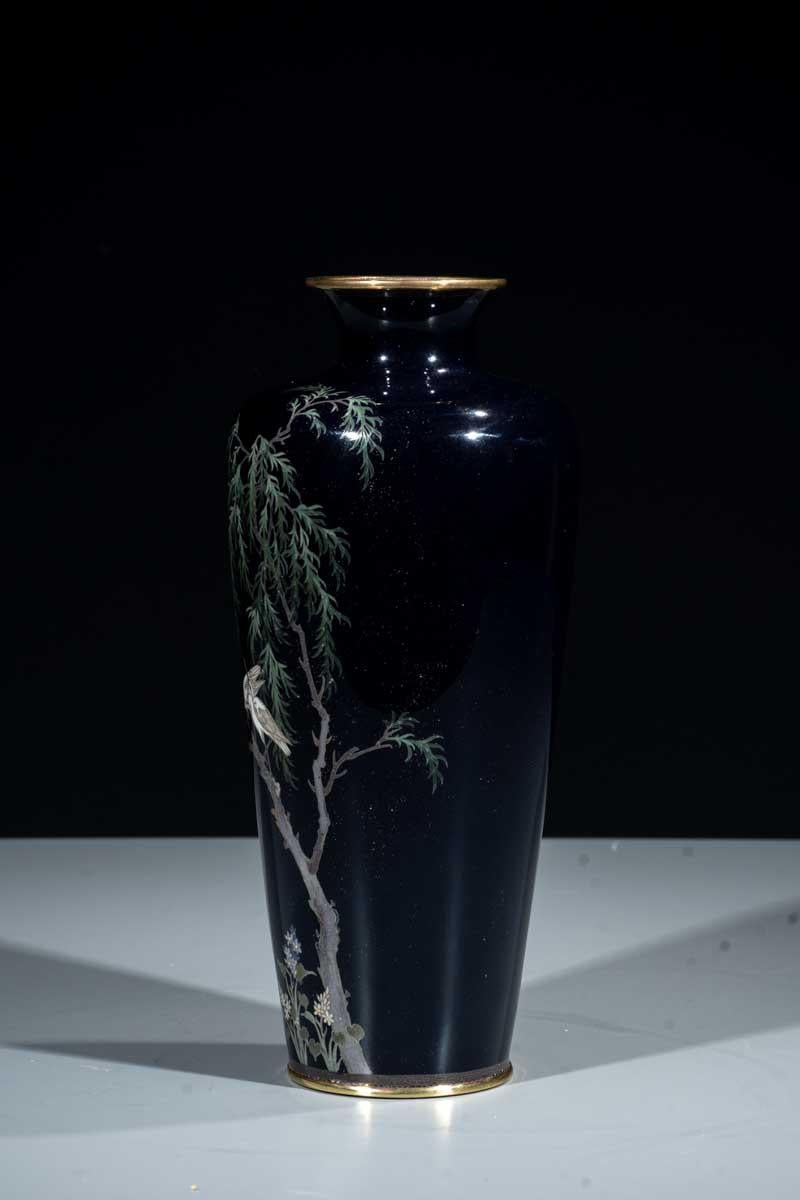 Cloissoné A blue-ground cloisonné vase depicting herons and a weeping willow For Sale
