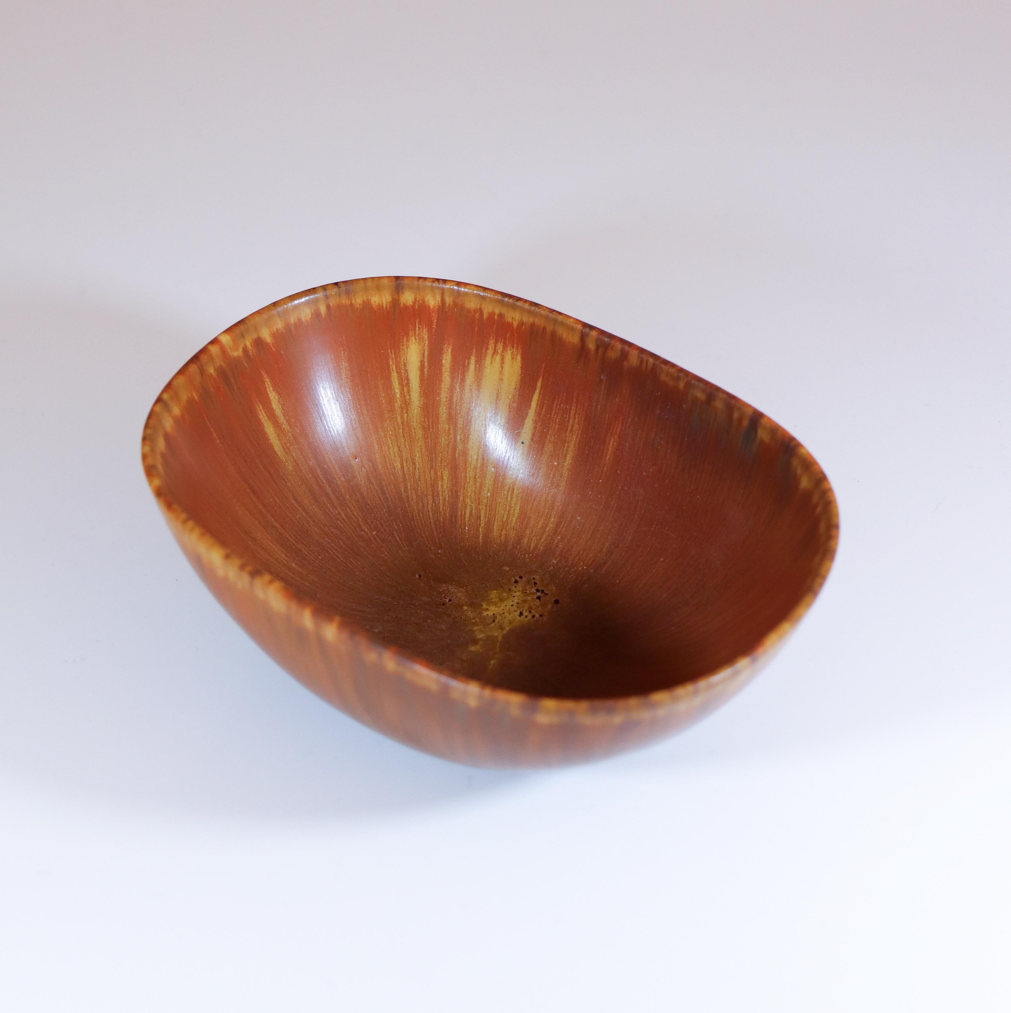Smaltato Ciotola in ceramica blu d'epoca - Gunnar Nylund - Rörstrand Svezia 1950s in vendita