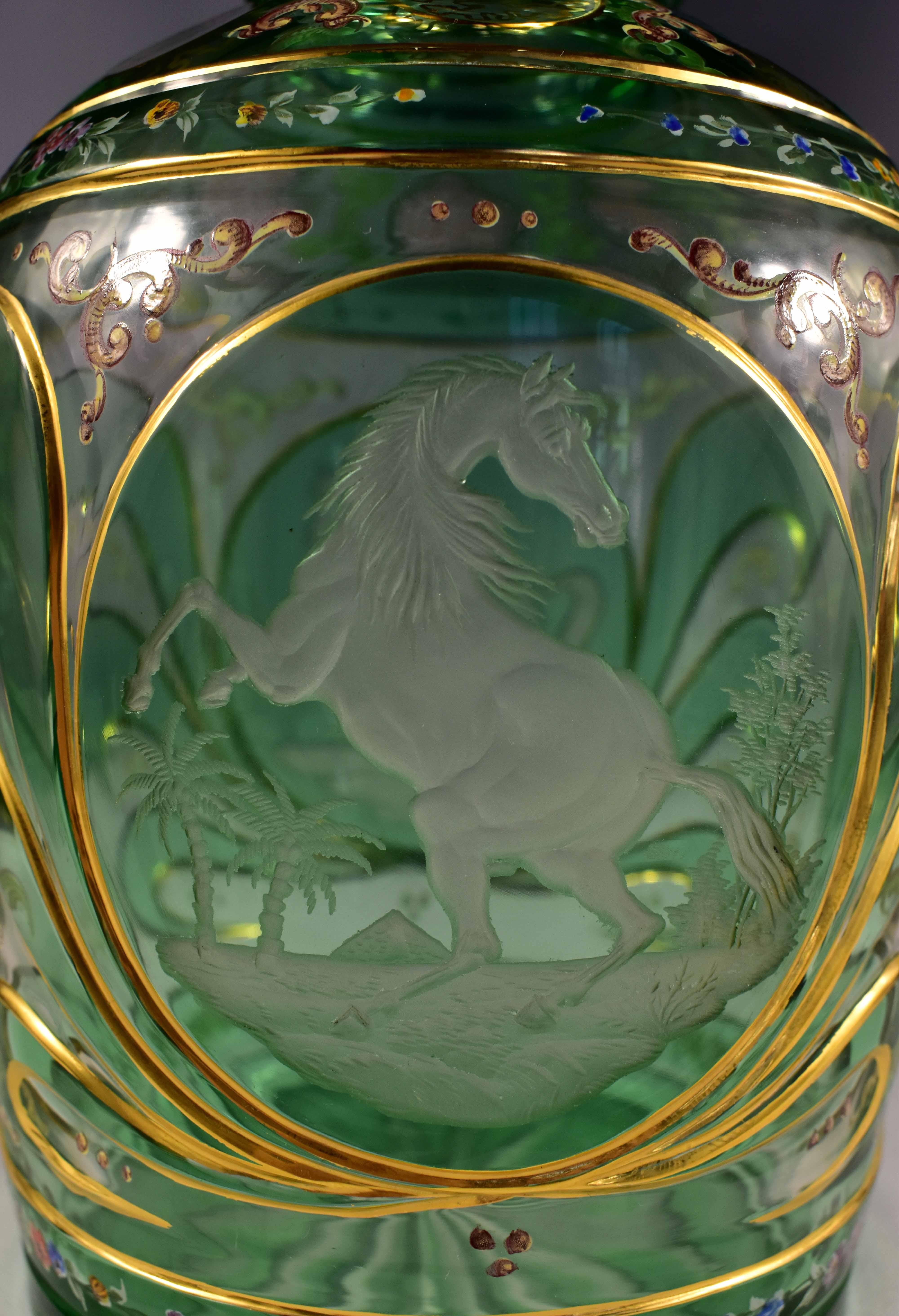 Superposition de la Perse de Bohème  Carafe et chevaux gravés 20ème siècle en vente 7