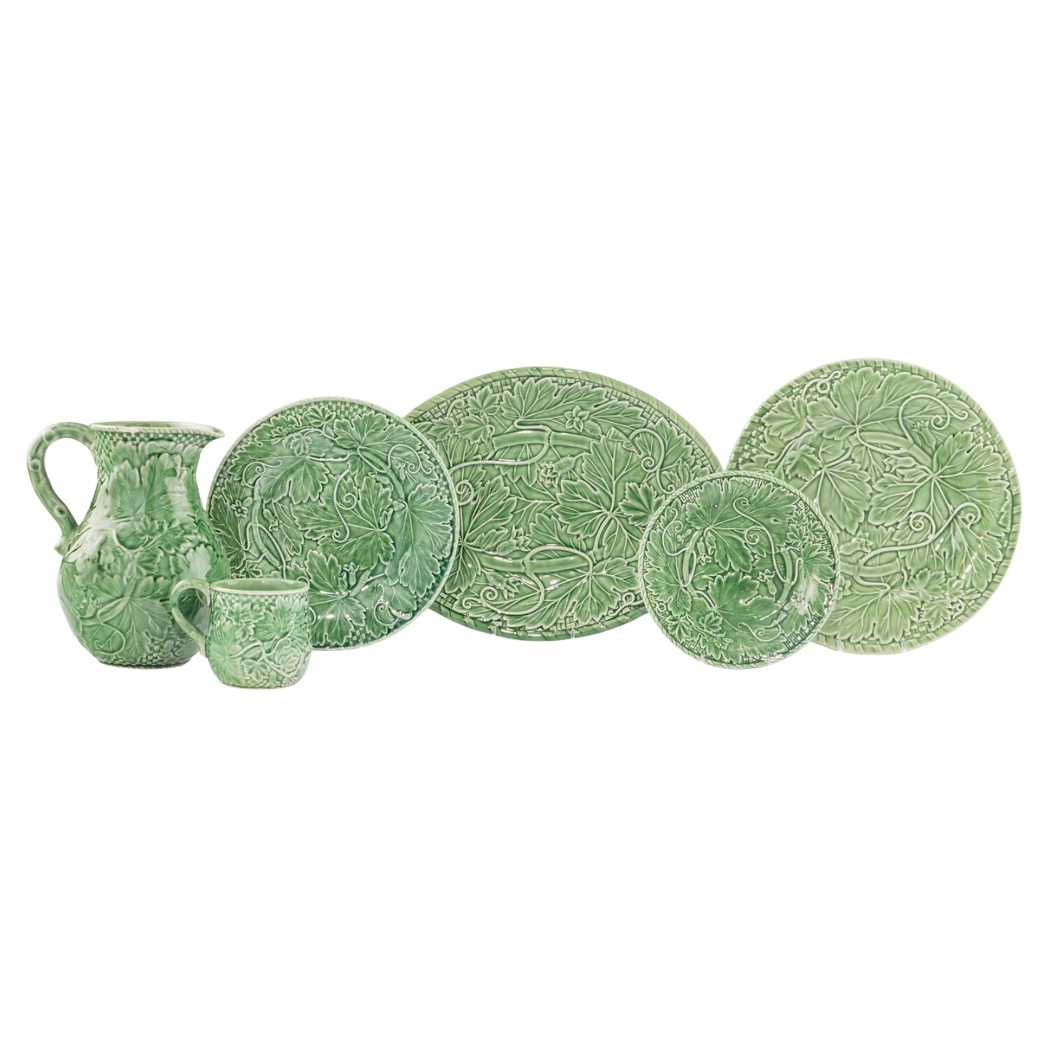 A Bordallo Pinheiro Extensive Vine Green Dinner Service, 45 Pieces.