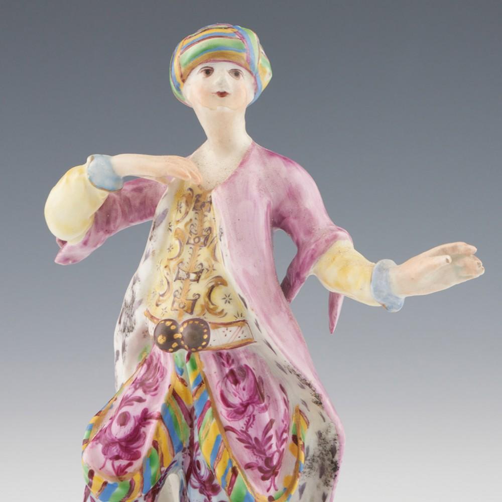Figure de danseuse turque en porcelaine Bow, vers 1765 en vente 2