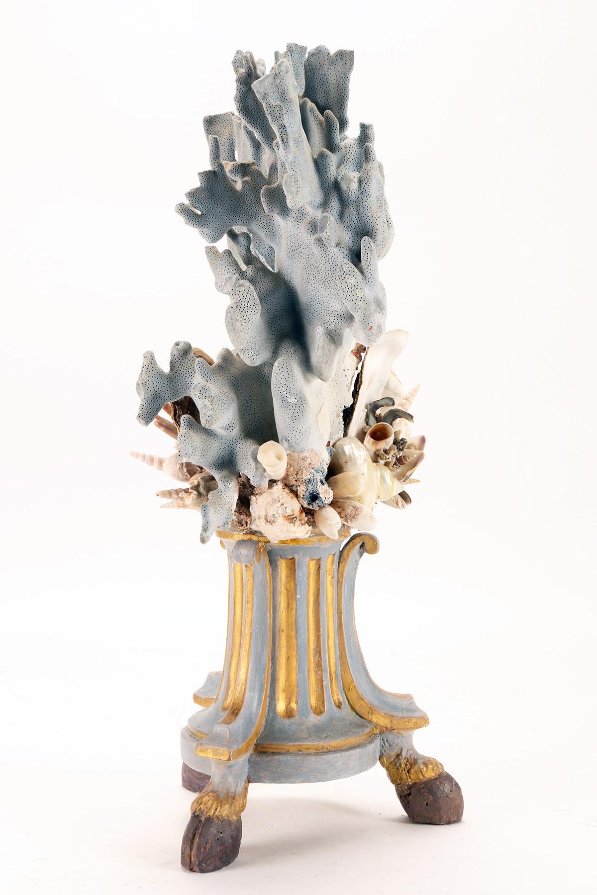 A branch of a light blue mother of pores with shells, Italy 1880.  In Good Condition For Sale In Milan, IT
