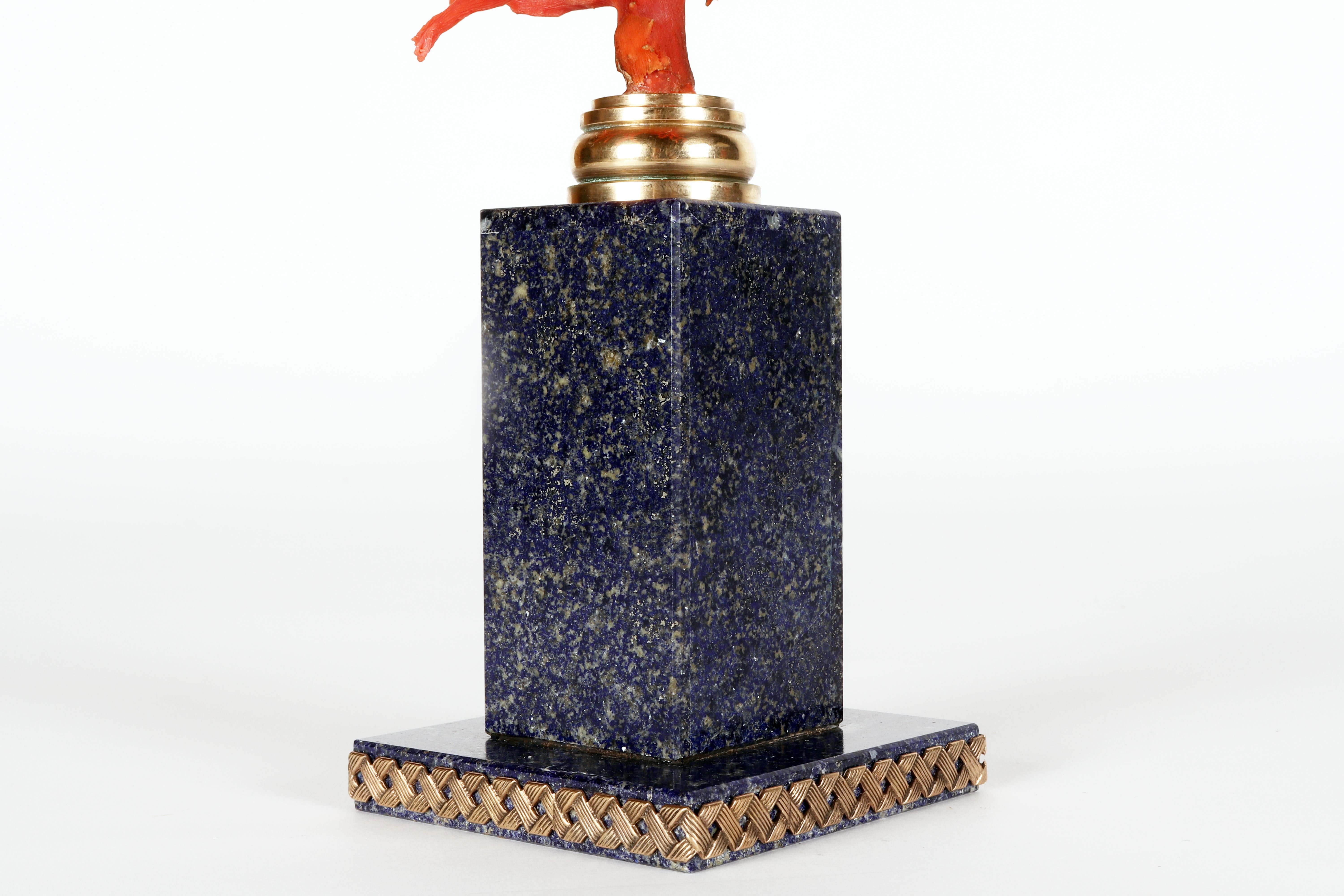 A branch of Mediterranean red coral on a lapis lazuli base, Italy 1880s. For Sale 3