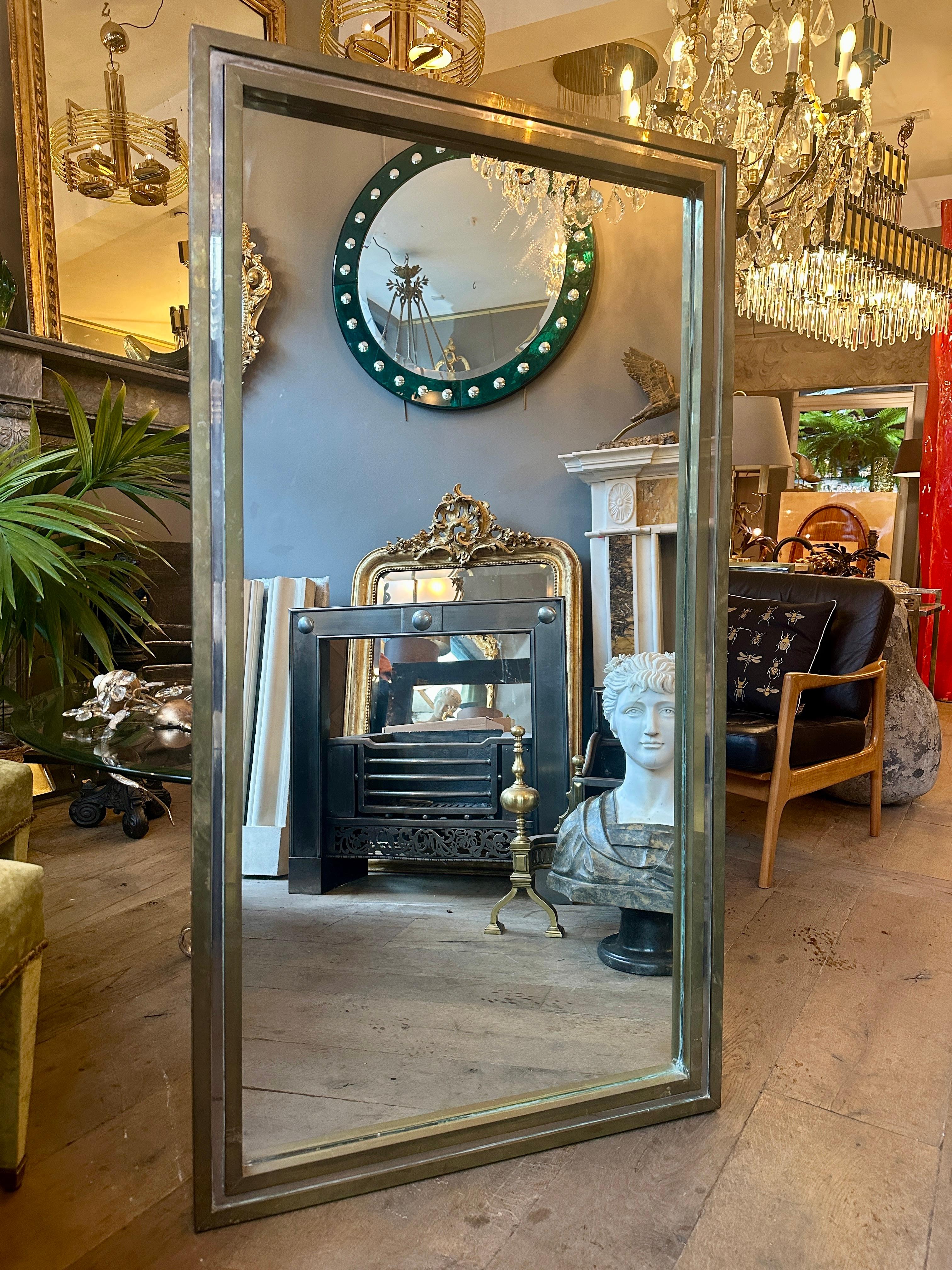 A Brass and Chrome Italian Mirror By Romeo Rega in vendita 4