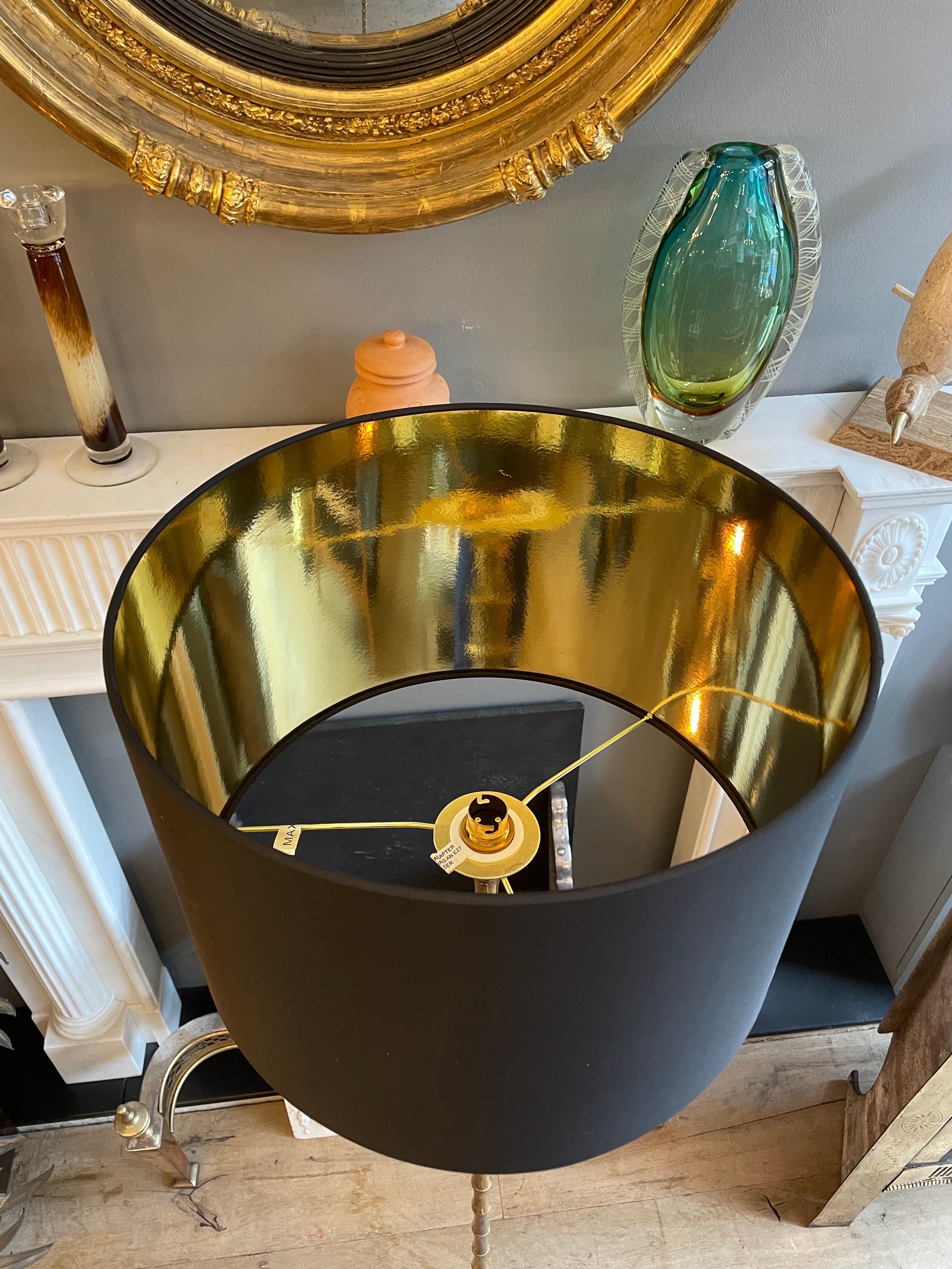 Lampada da terra francese in ottone finto bambù in vendita 1