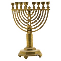 Menorah de Hanukkah alemana de latón de principios del siglo XX