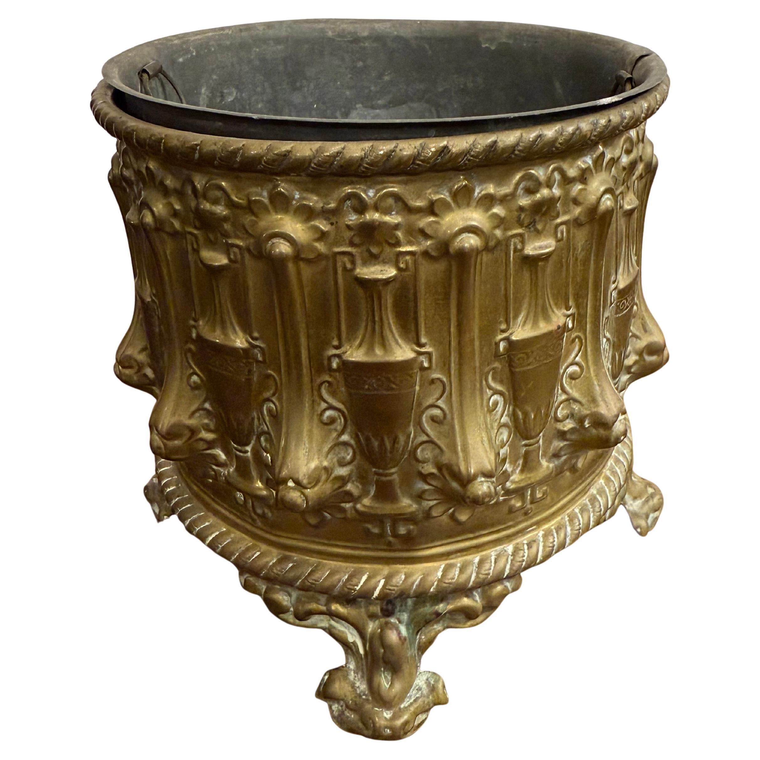 Repoussé Jarrones y vasijas