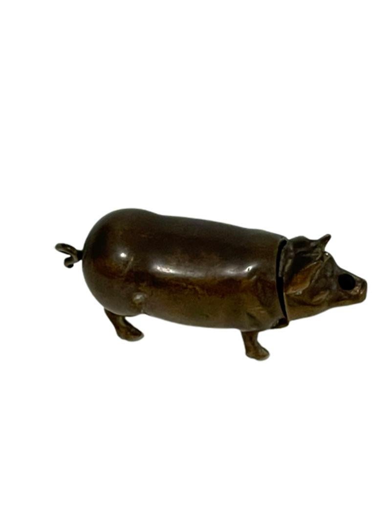Vesta-Gehäuse aus Messing in Form eines Schweins (19. Jahrhundert) im Angebot