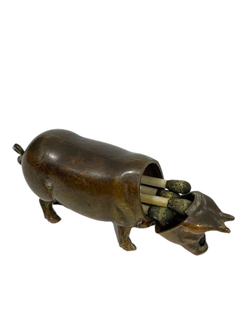 Brass Vesta Match Case in the Shape of a Pig In Good Condition For Sale In Delft, NL