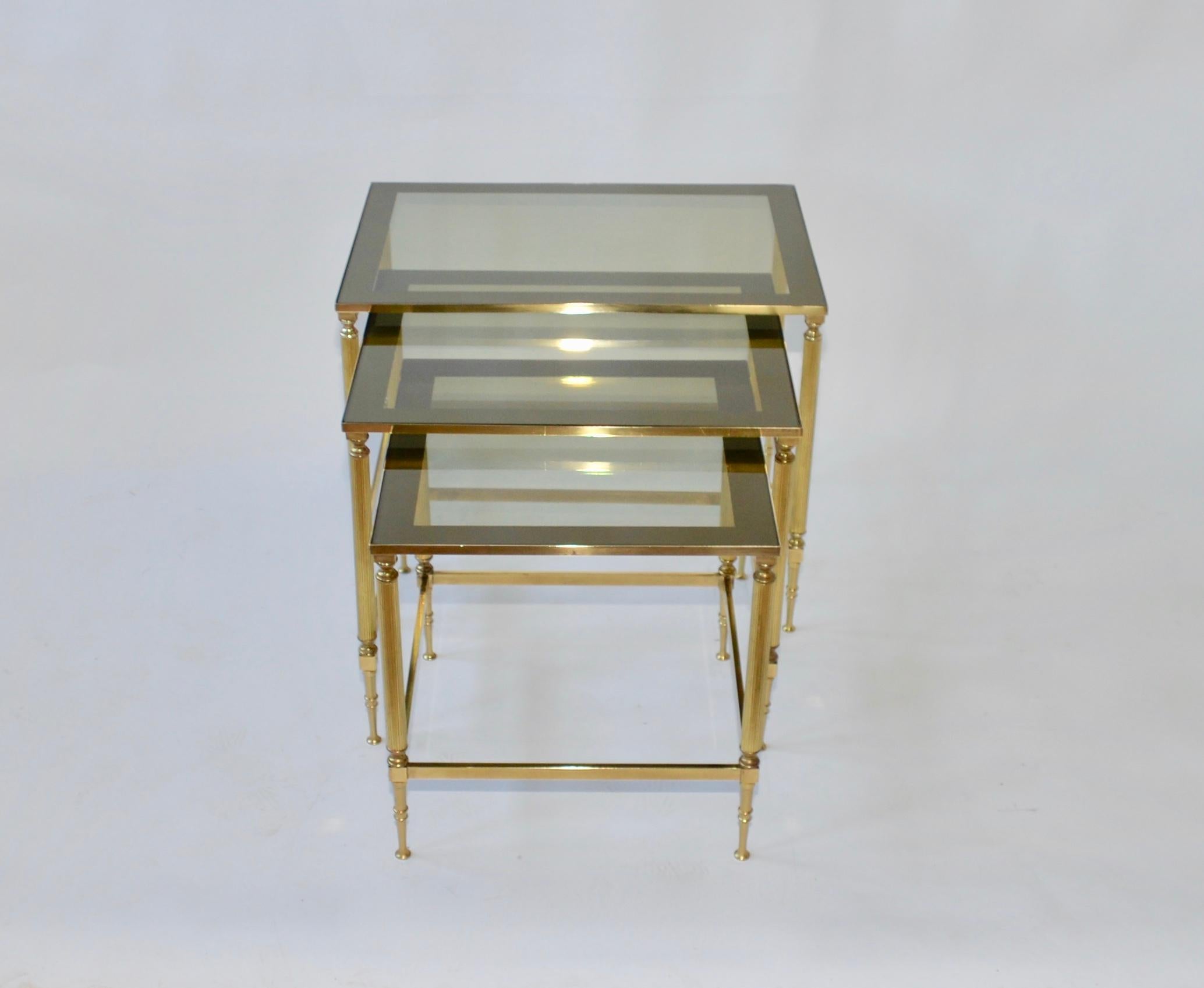 Brass Vintage Nest of Tables In Good Condition In Crowborough, East Sussex