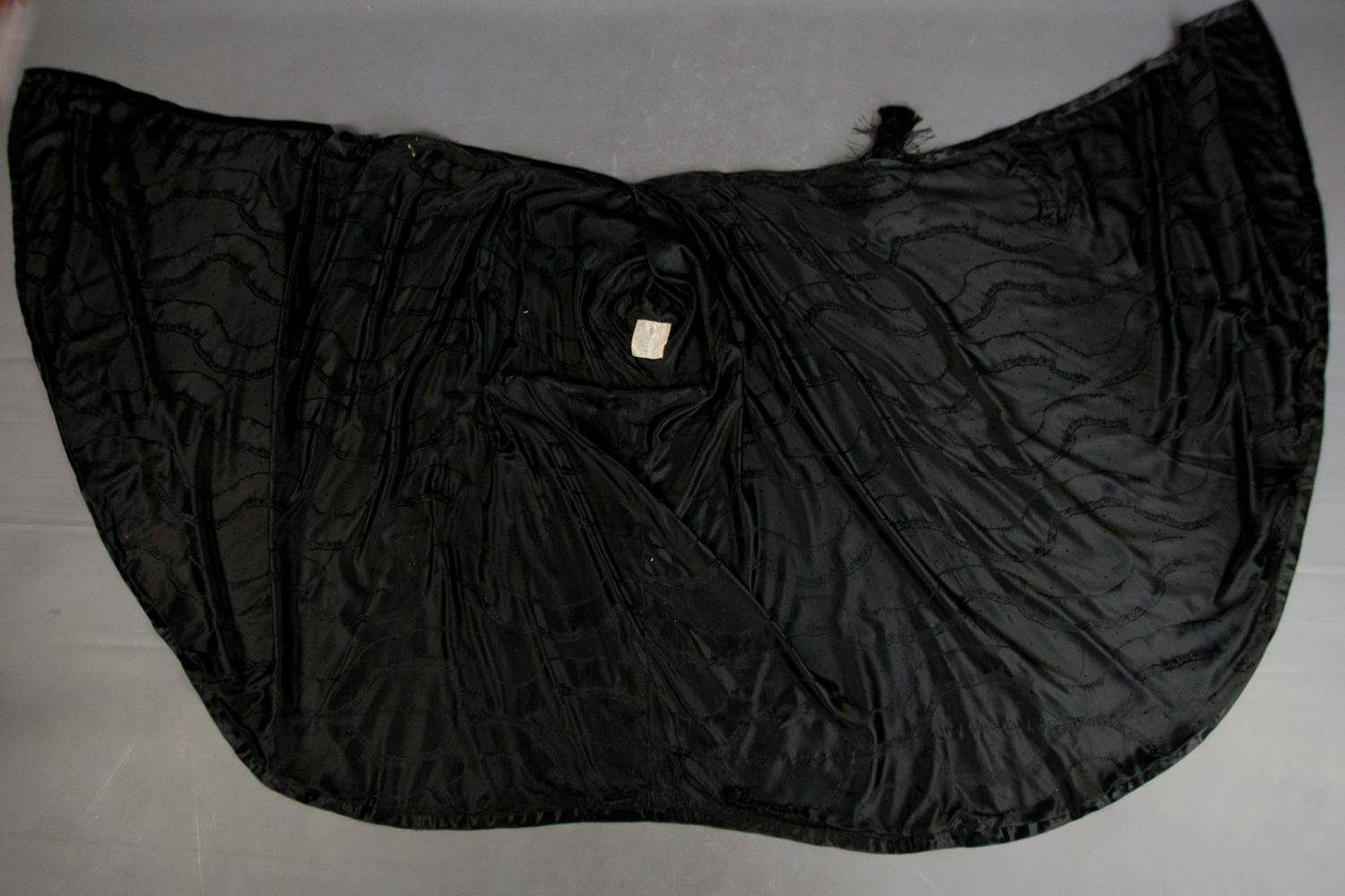 A British Black Satin Burnous/Evening Cape Circa 1920/1940 For Sale 3