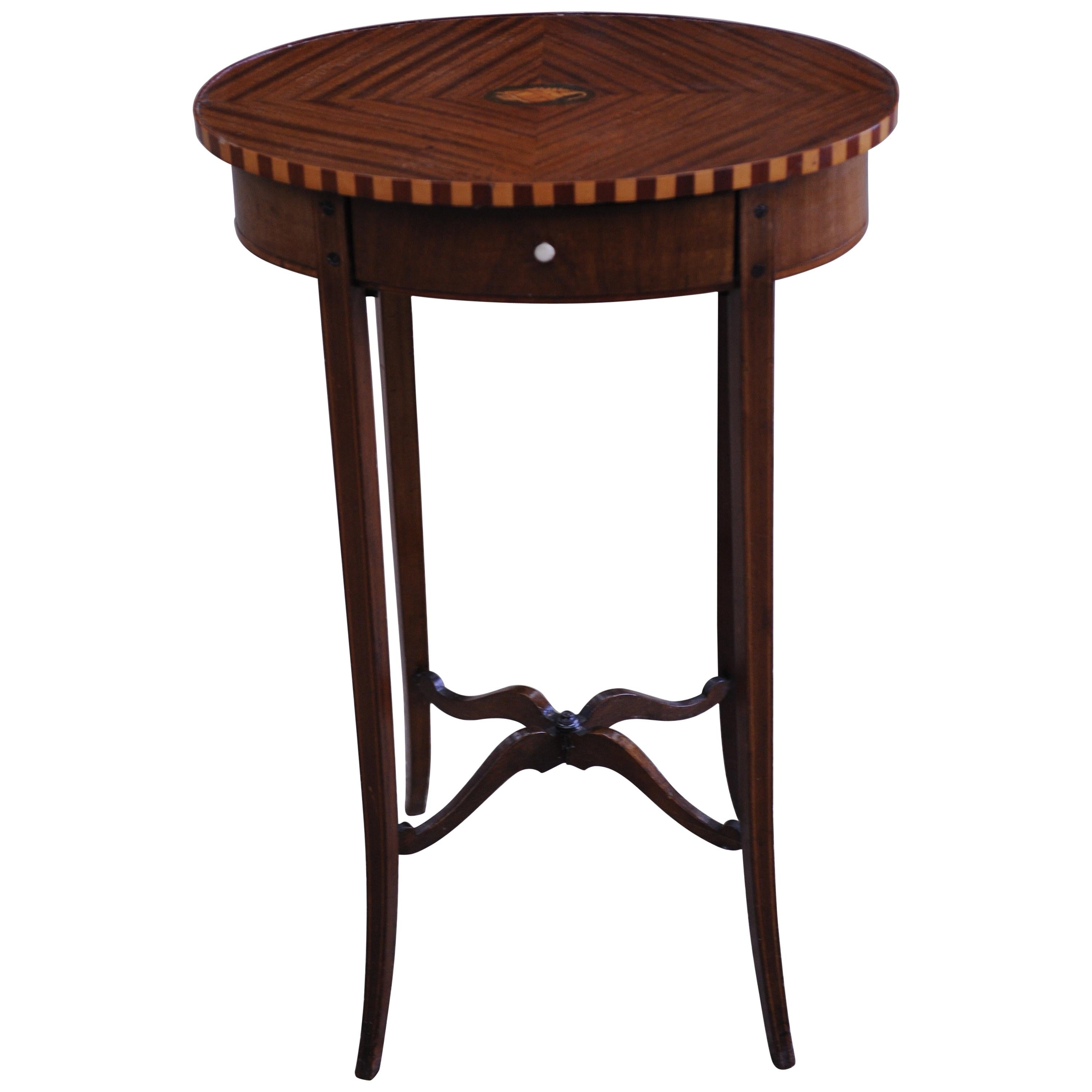 British Edwardian Mahogany Guéridon Table with Single Drawer and Shell Inlay For Sale