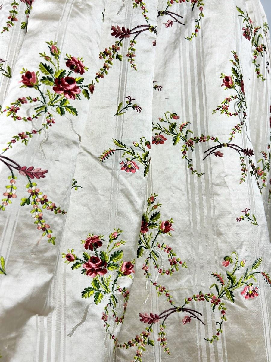 A brocaded pekin satin Sack-Back Dress - France Circa 1780 1