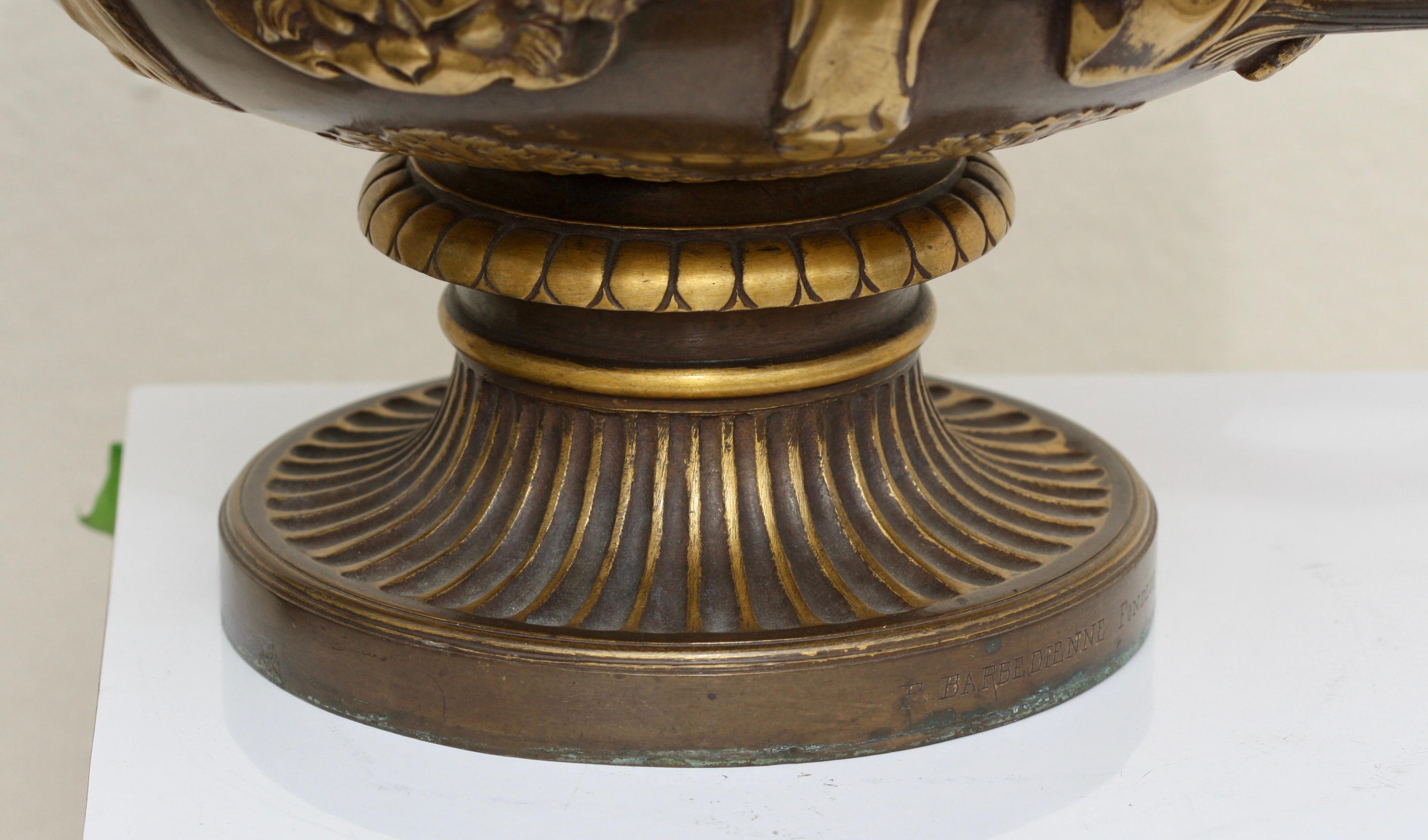 Bronze and Gilt-Bronze 'Warwick' Vase by Barbedienne, Paris, circa 1870 For Sale 2