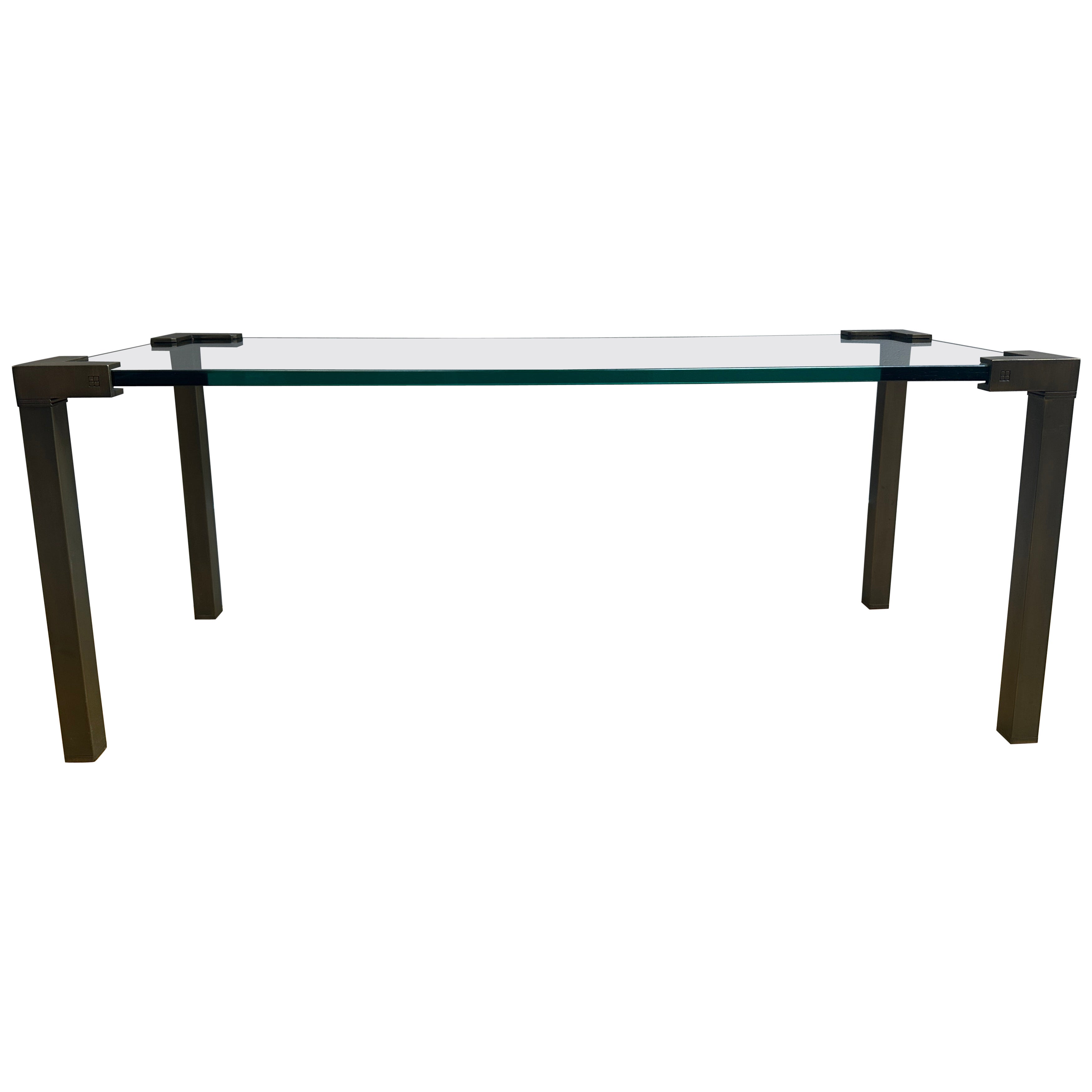 Table à café ou Cocktail Tables en bronze et verre de Peter Ghyczy en vente