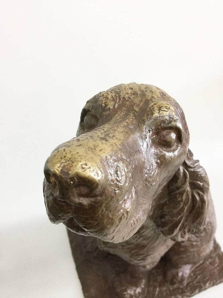 spaniel statue