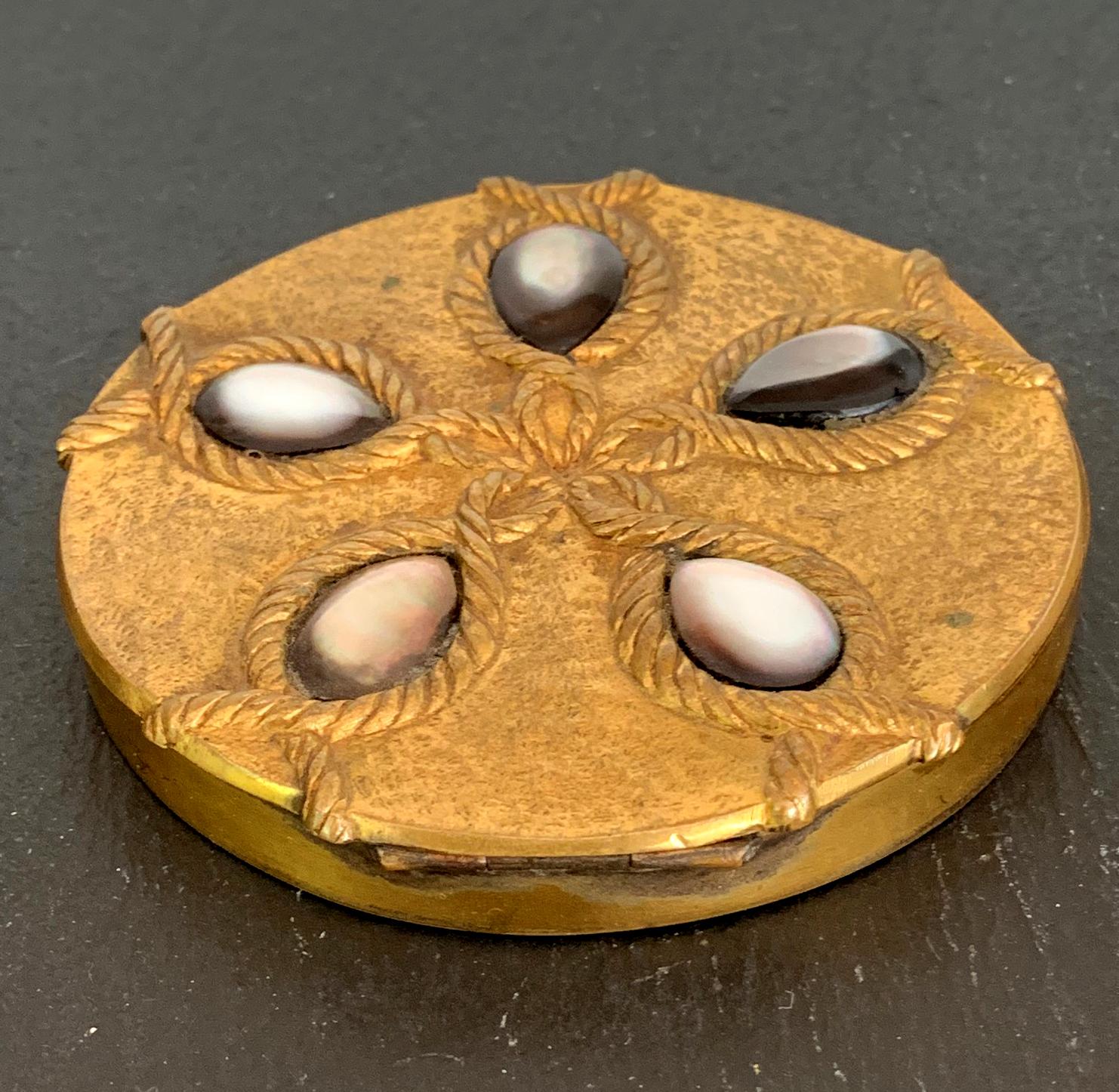 A Bronze Compact Box by French Art Jeweler Line Vautrin In Good Condition For Sale In Atlanta, GA