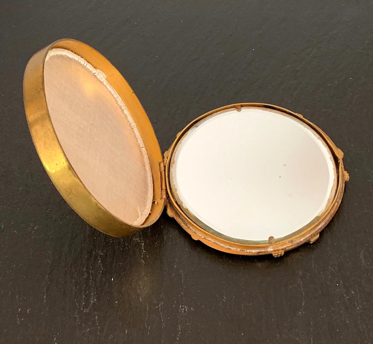 Mid-20th Century A Bronze Compact Box by French Art Jeweler Line Vautrin For Sale