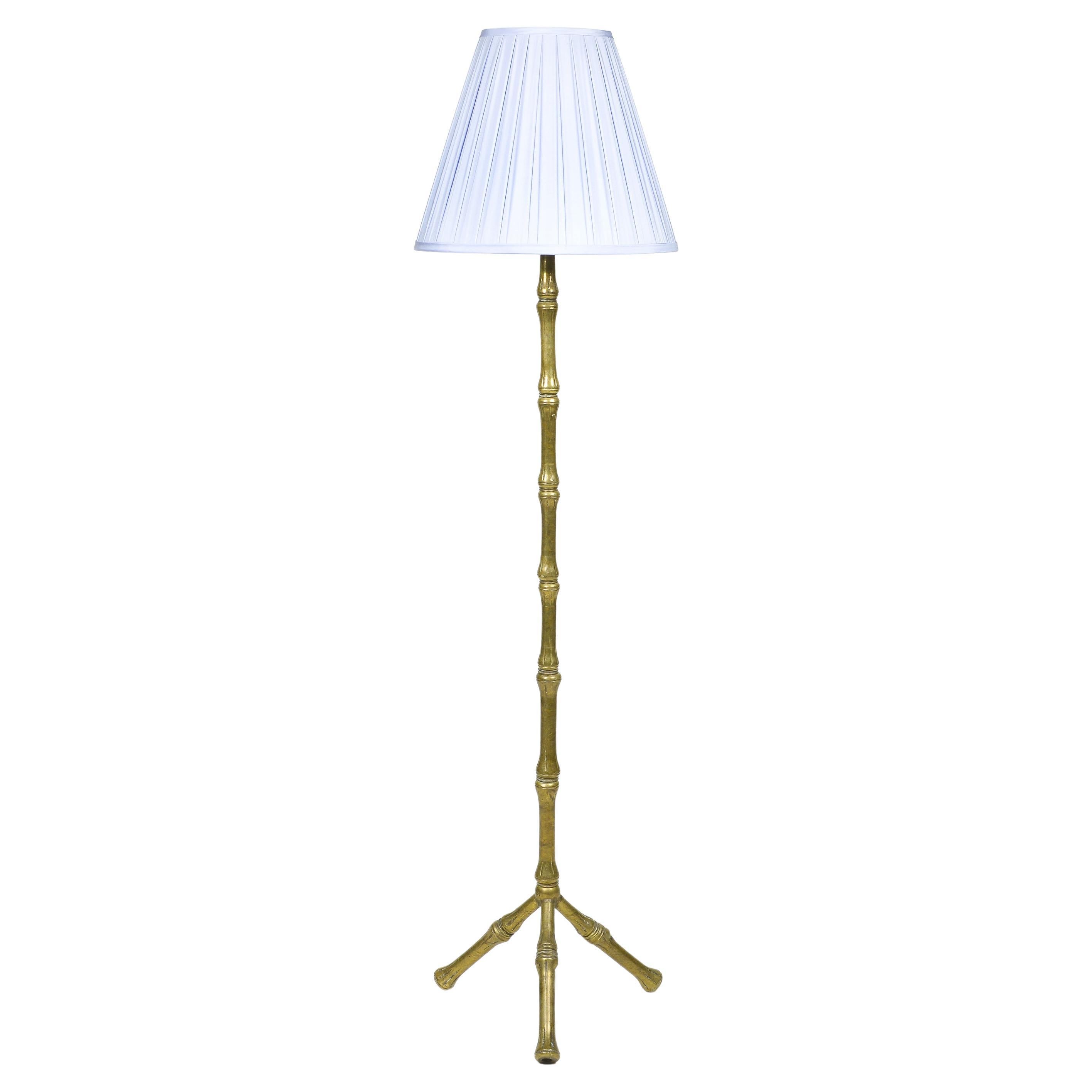 Lampadaire en bronze et faux bambou en vente