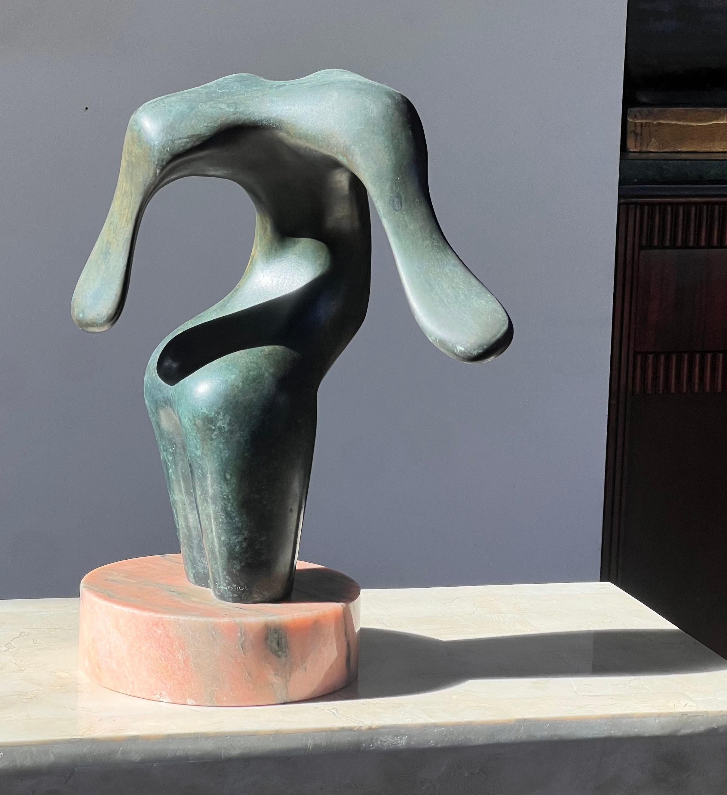 A bronze figurative sculpture after Henry Moore, signed, 20th century For Sale 2