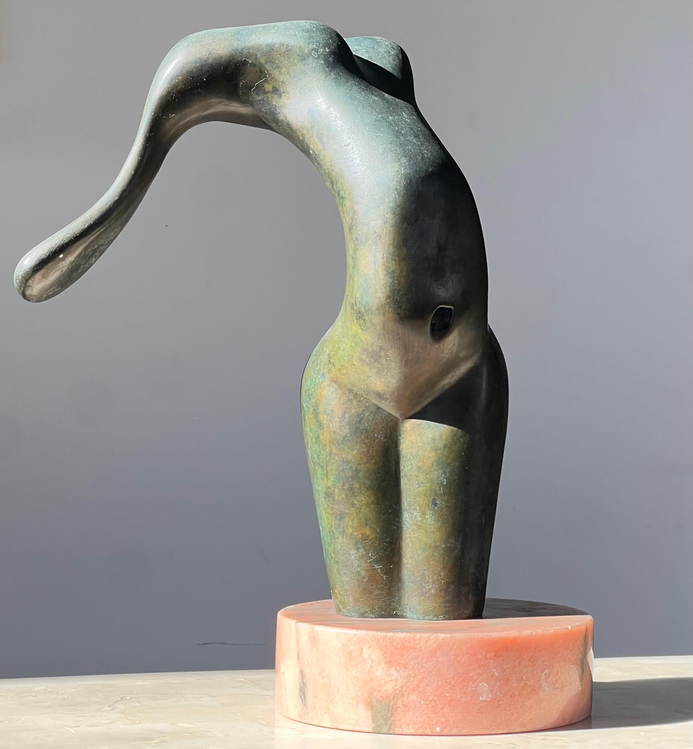 A bronze figurative sculpture after Henry Moore, signed, 20th century For Sale 8
