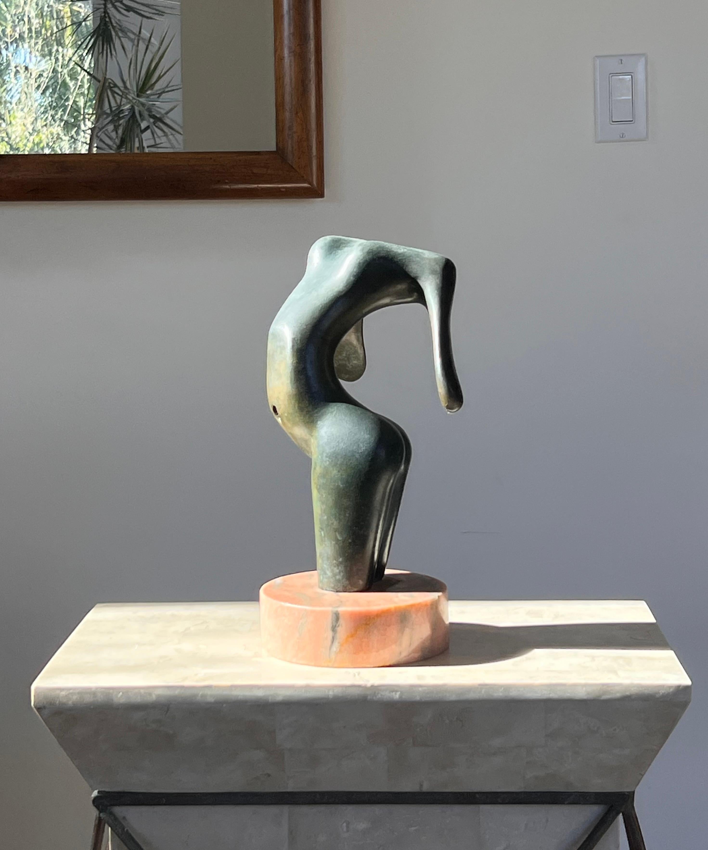 A bronze figurative sculpture after Henry Moore, signed, 20th century In Good Condition For Sale In View Park, CA