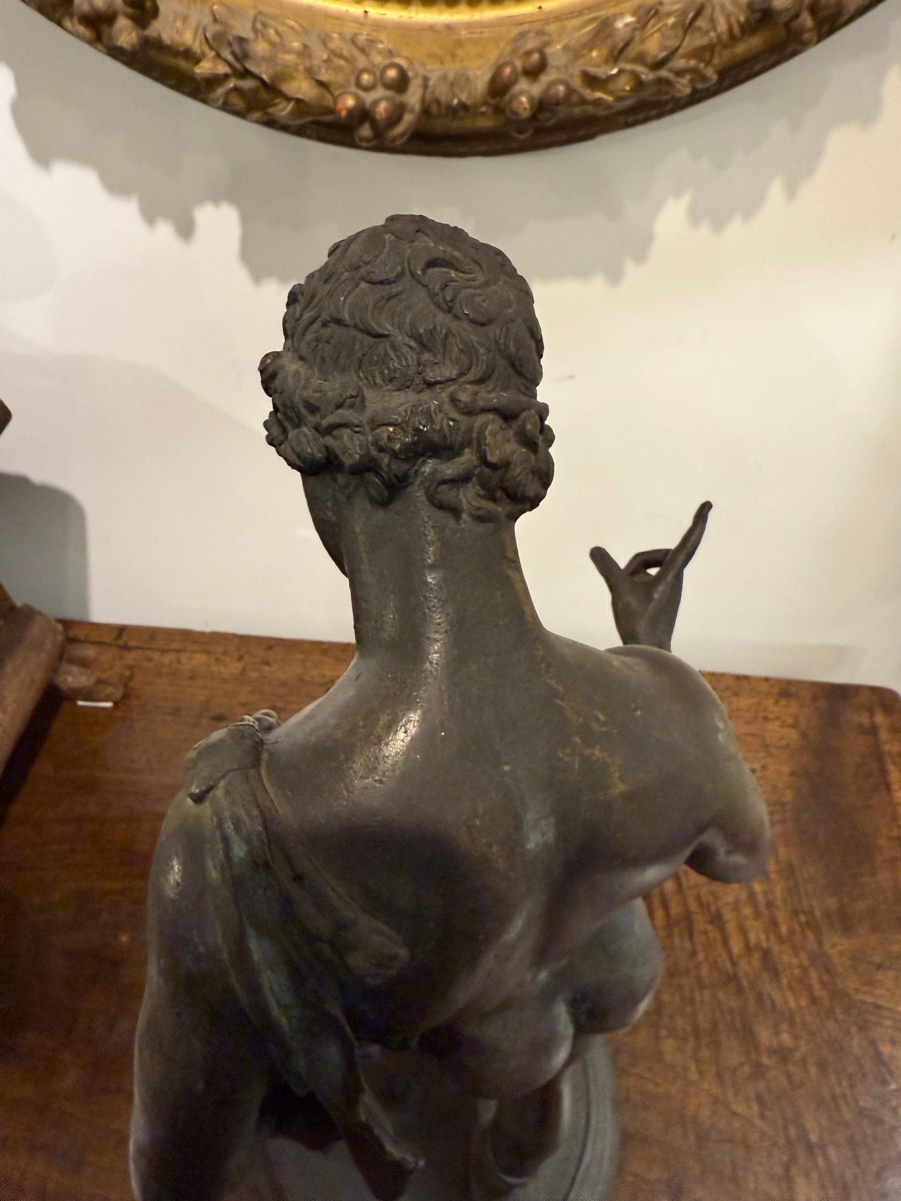 Bronzefigur eines römischen 